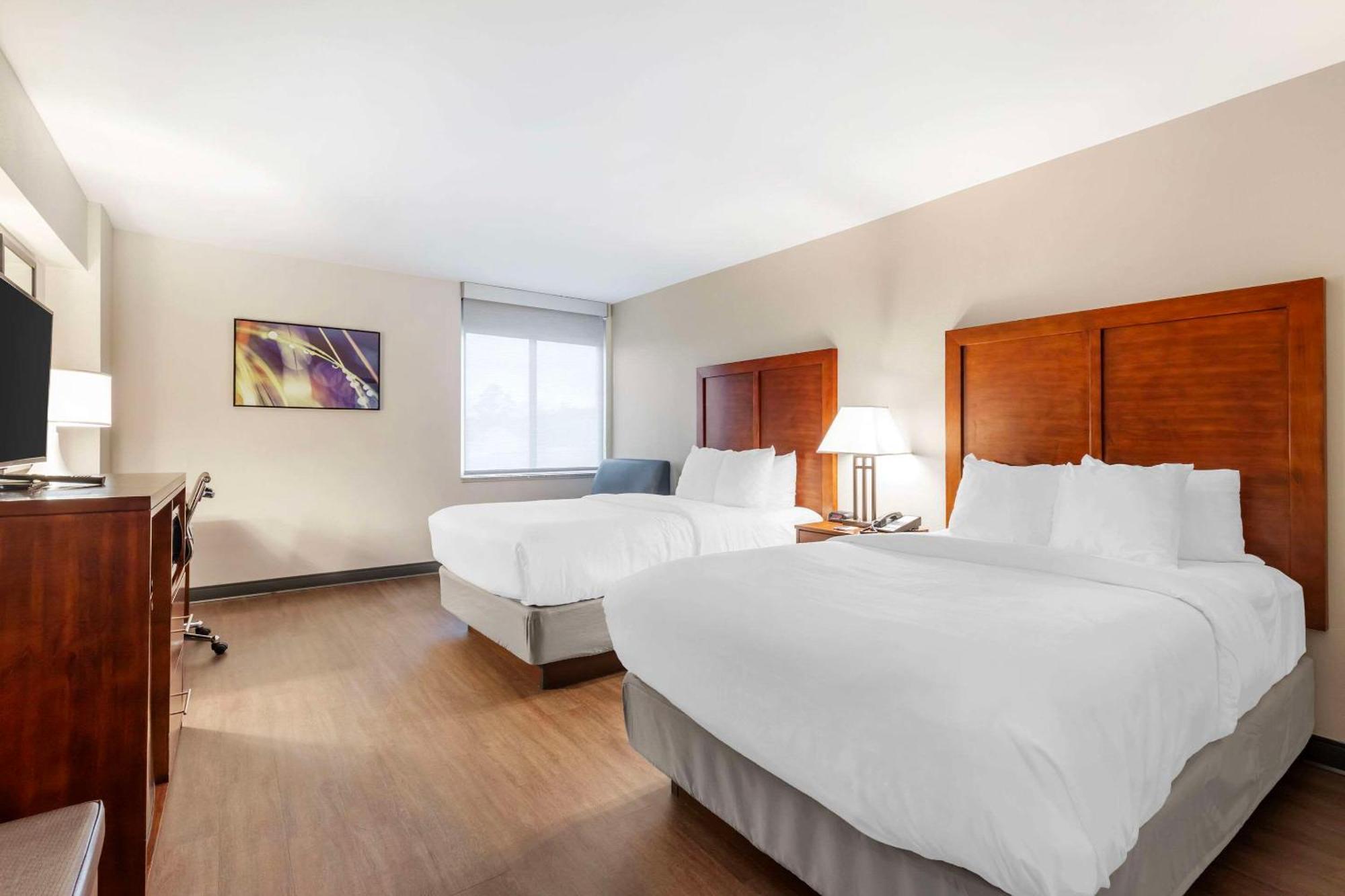 Double Room Two Double Beds Non-Smoking