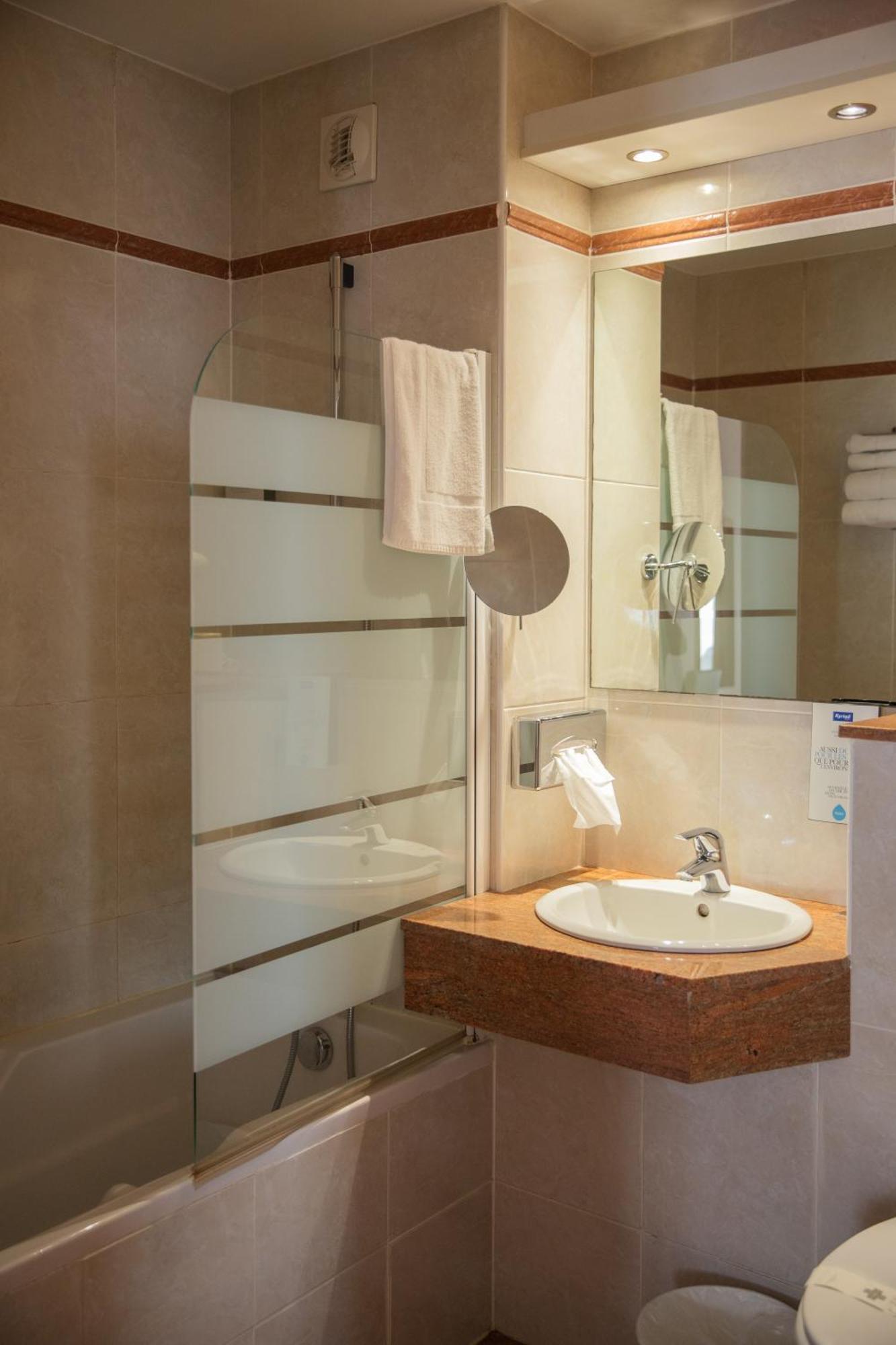 1 Double Bed Superior Room