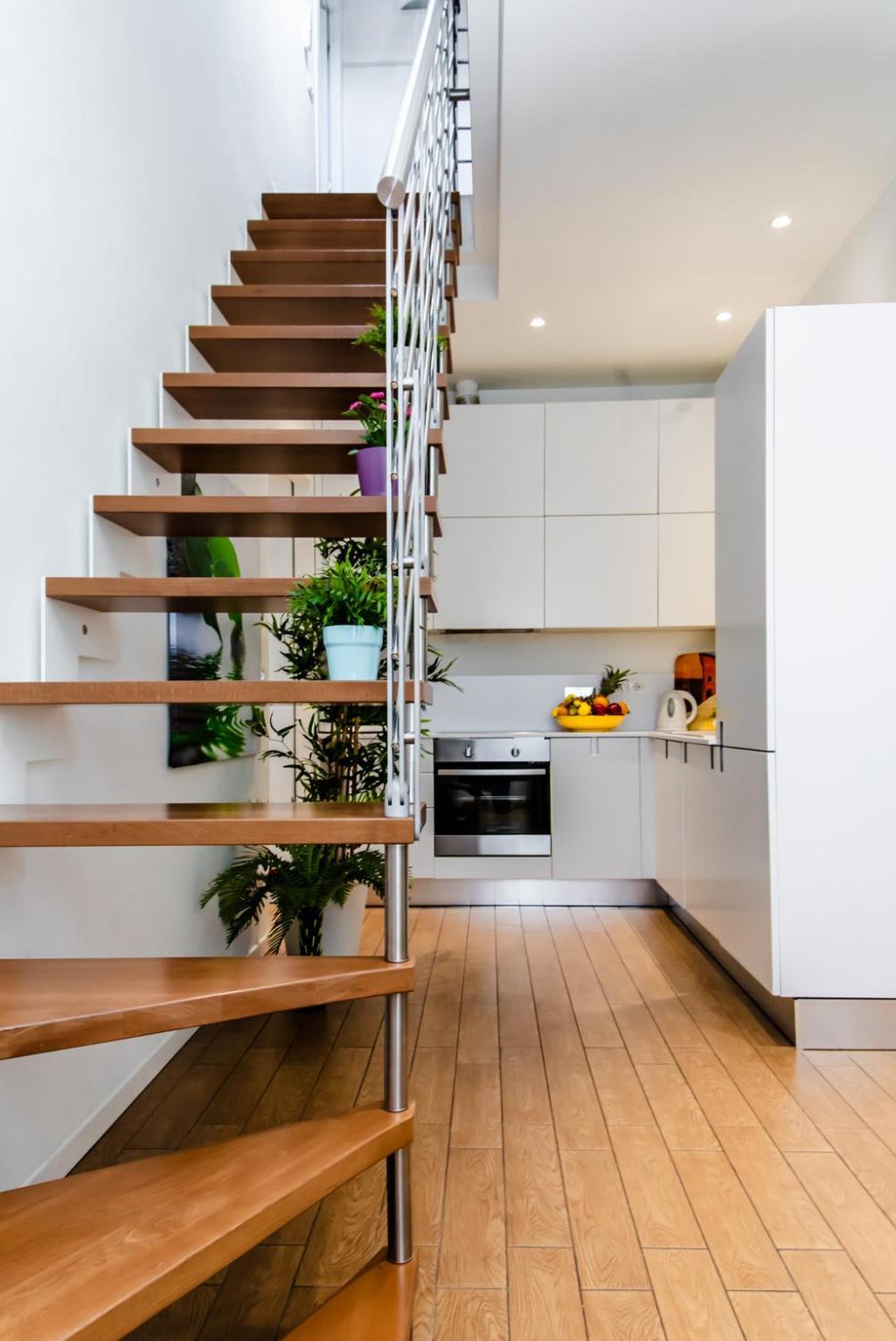 Deluxe One-Bedroom Apartment