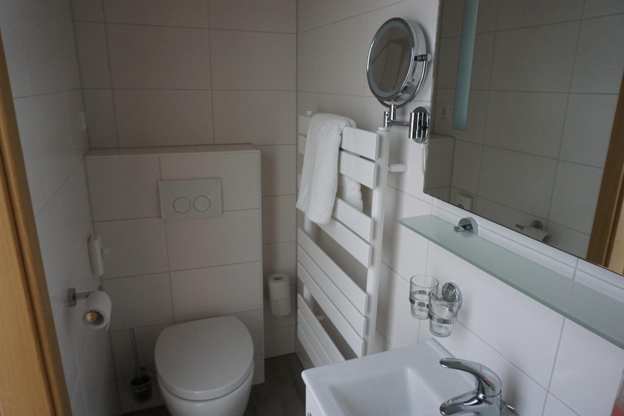 Single Room with Bathroom,1603788078:JPEG