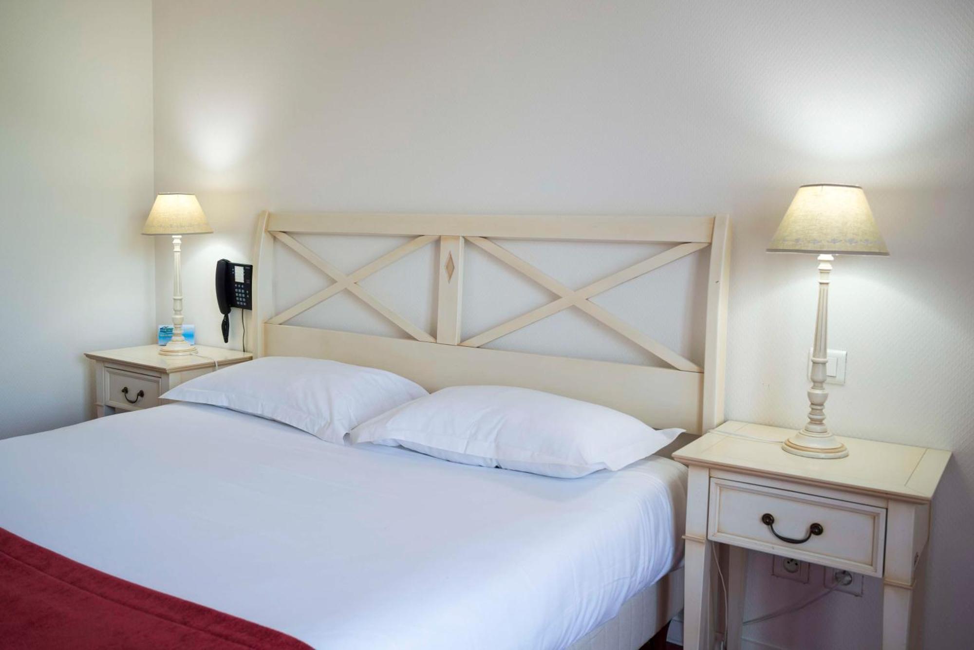 Double Room,1604067986:JPEG