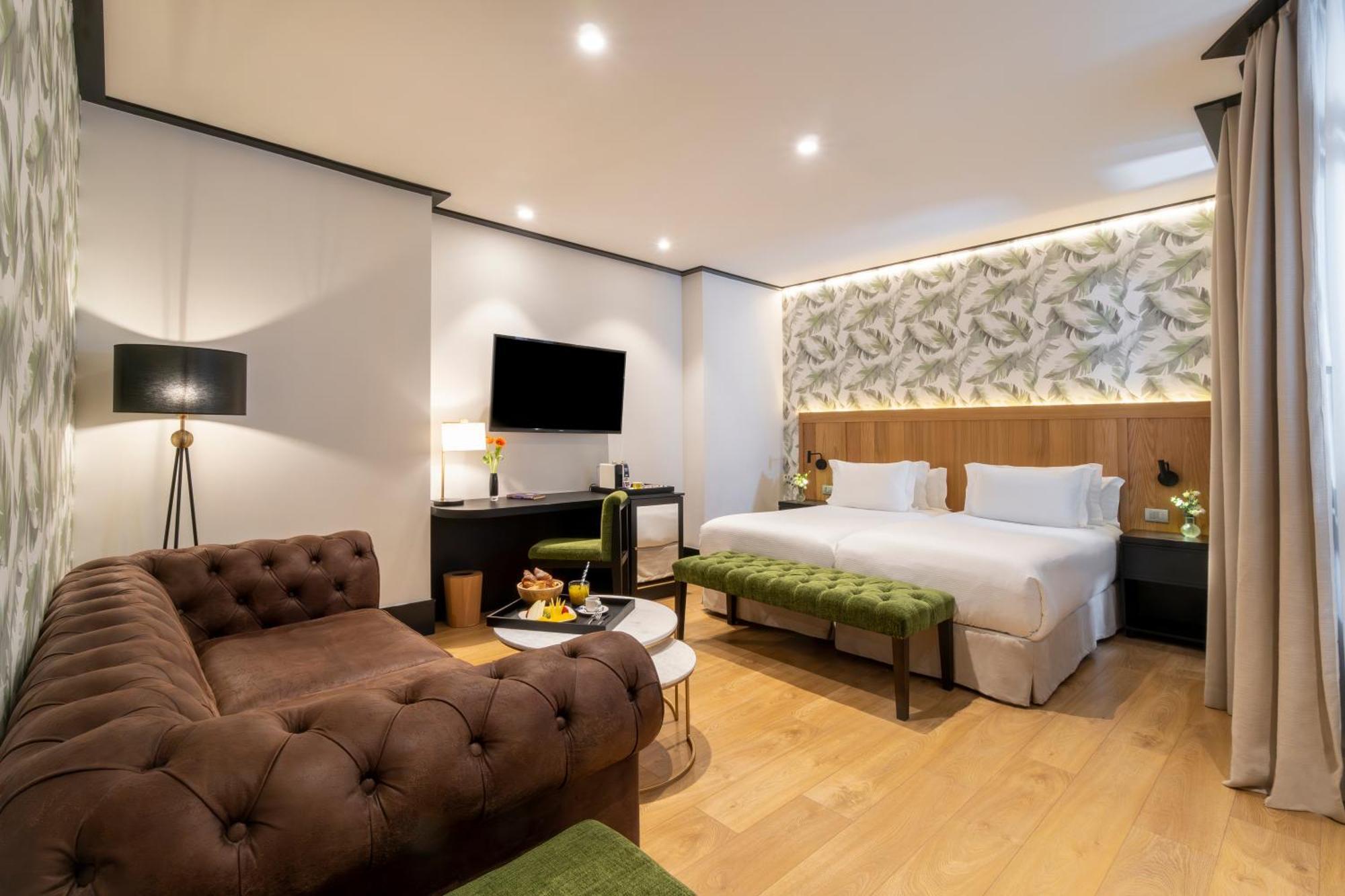 Deluxe Quadruple Room