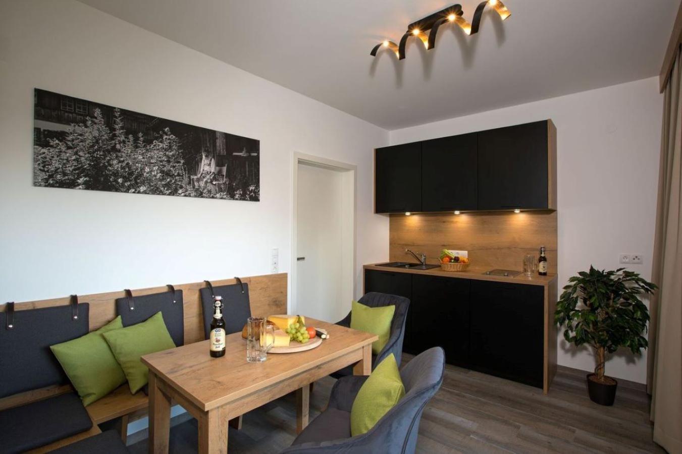 One-Bedroom Apartment,1604070456:JPEG