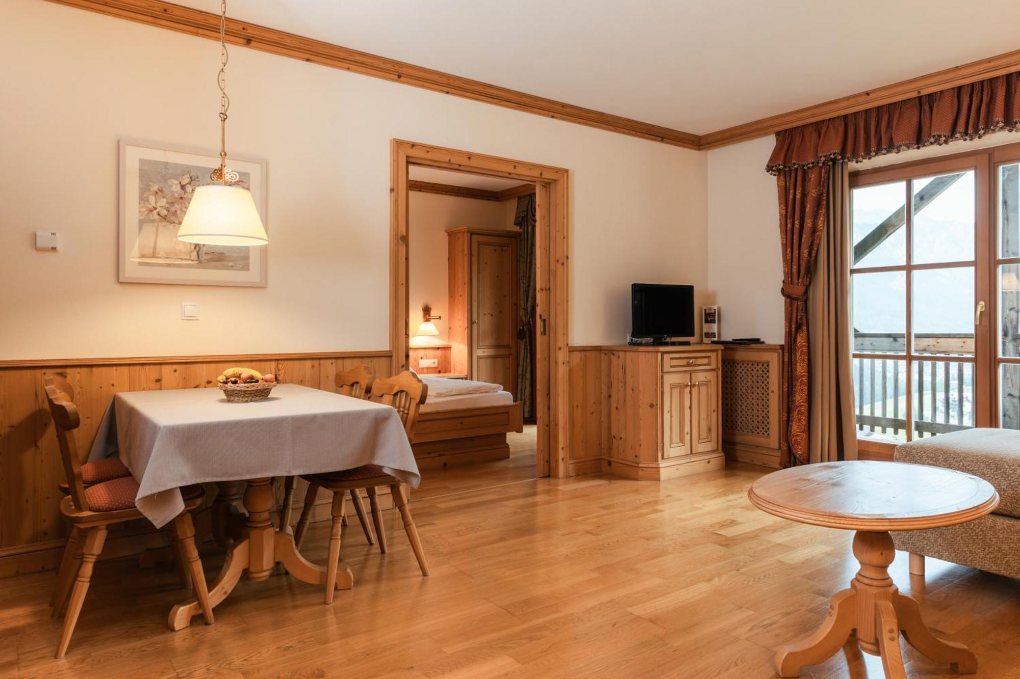 Large One-Bedroom Apartment
