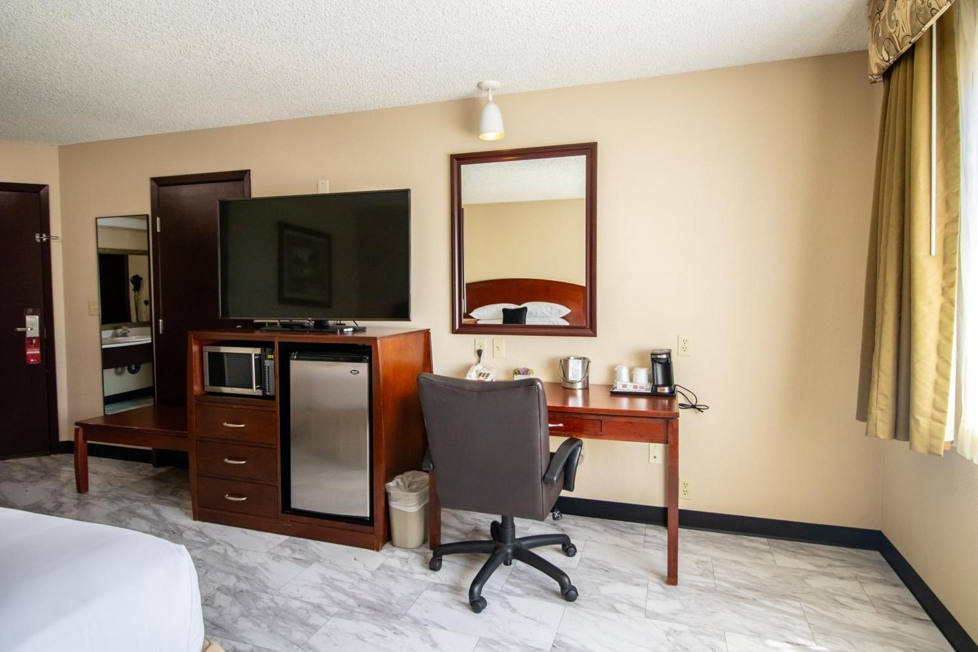 King Room,1604089884:JPEG