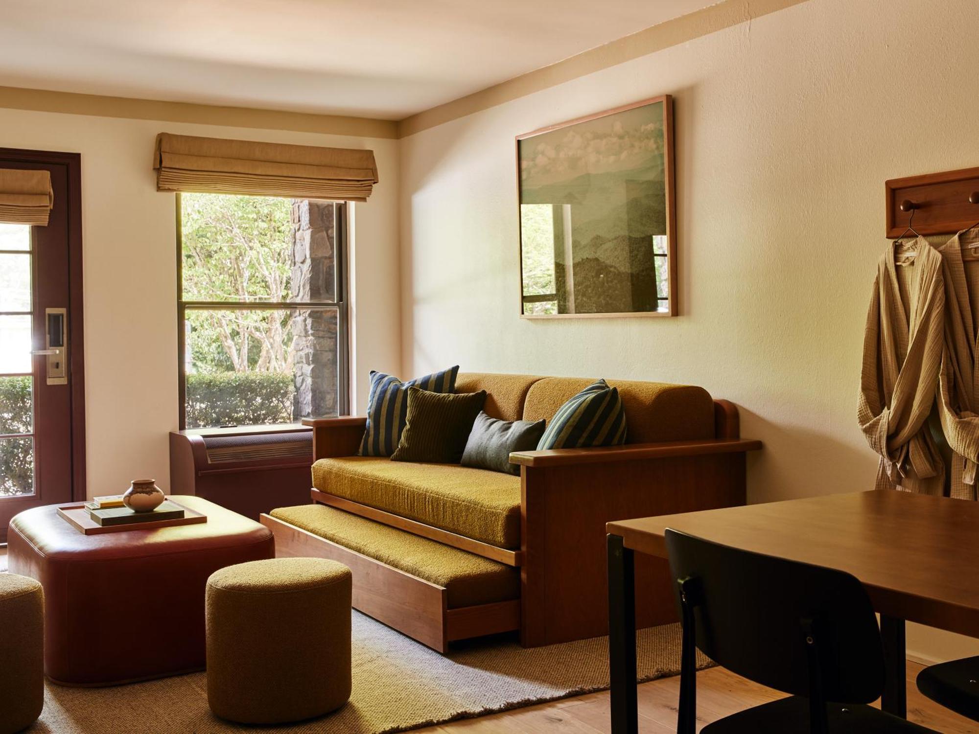 Suite with Garden View