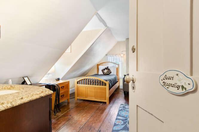 Large Twin Room