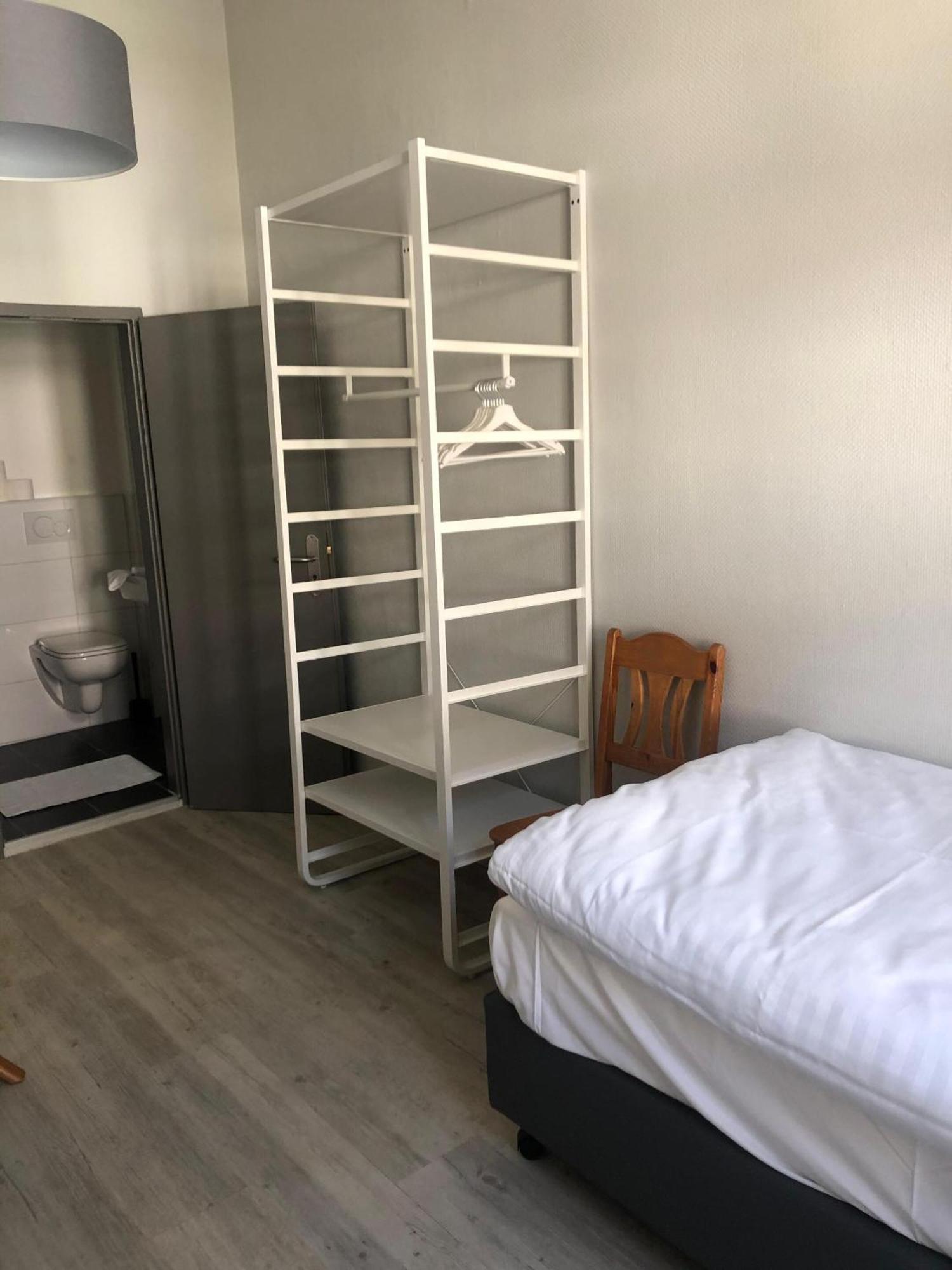 Single Room Private Bathroom