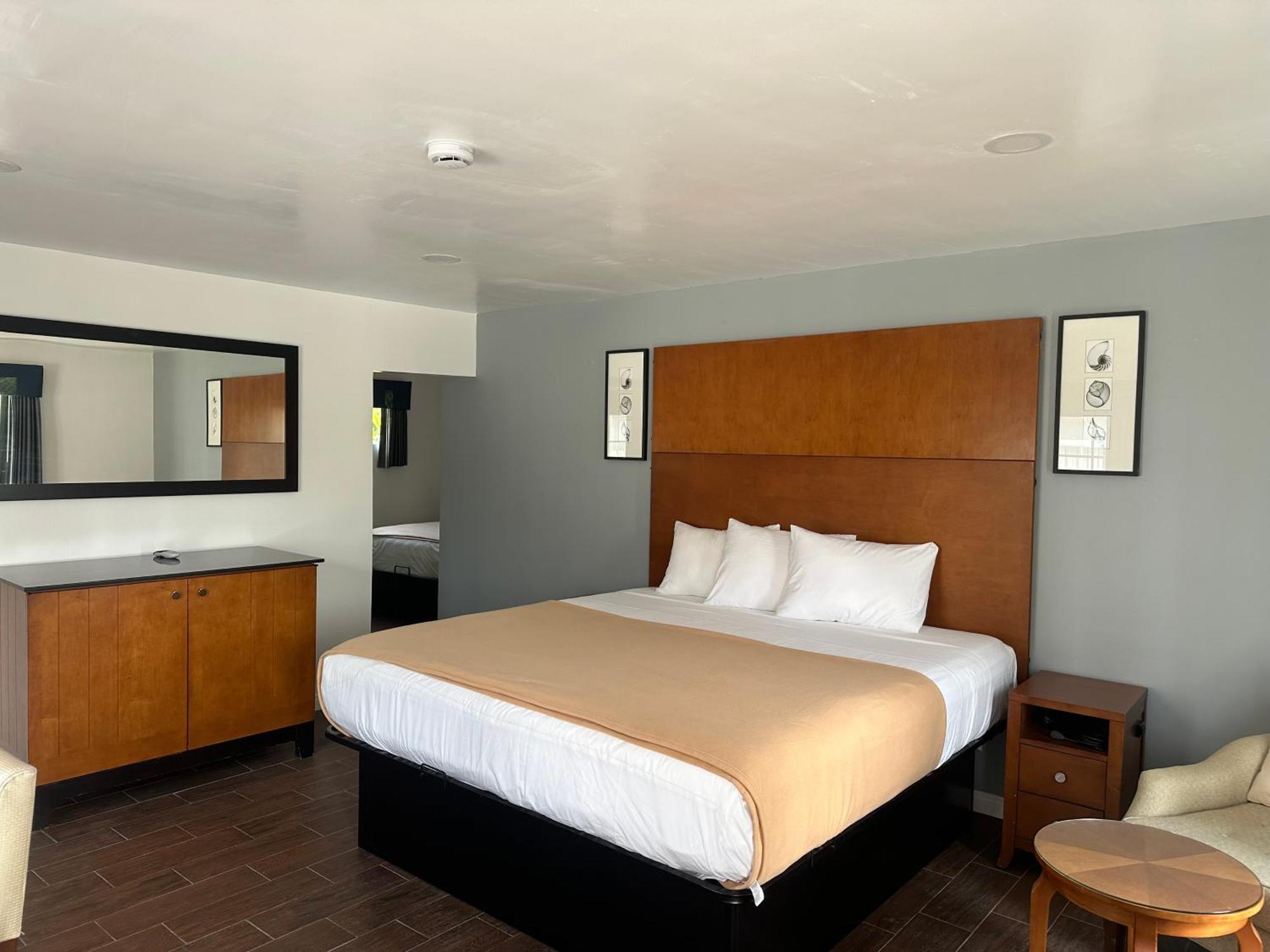 Deluxe Triple Room,1604657641:JPEG