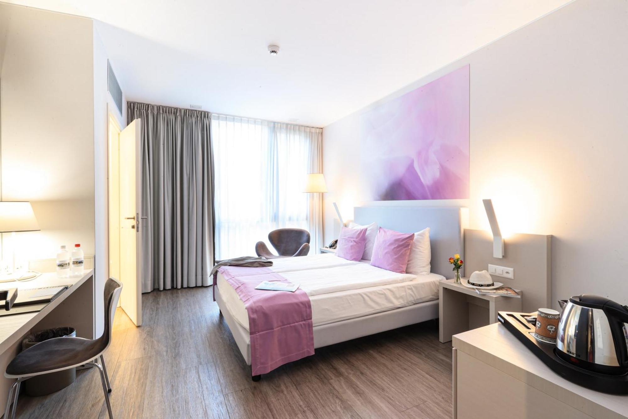 Modern Cosy Double Room