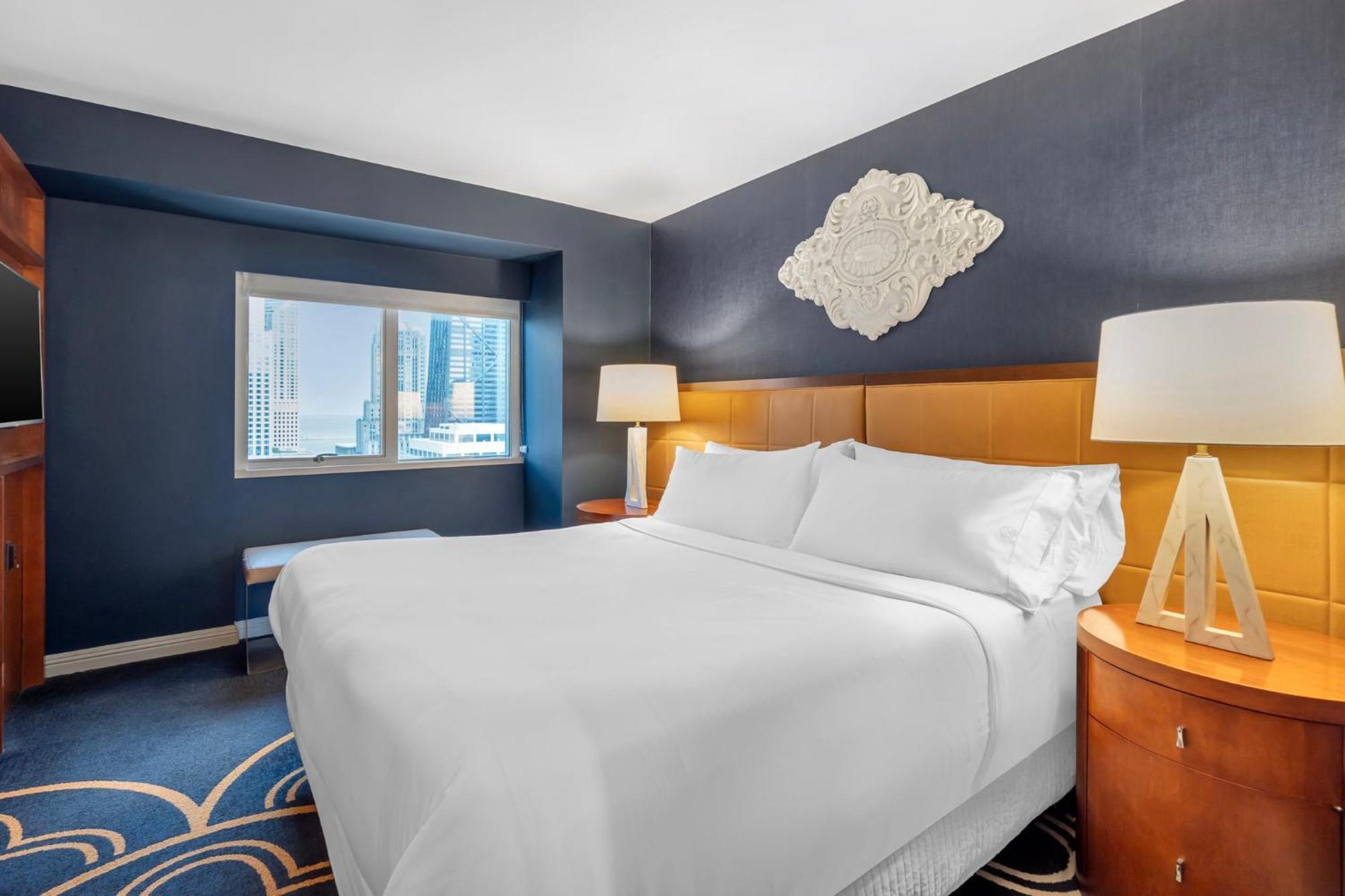One Bedroom Suite 1 King Bed