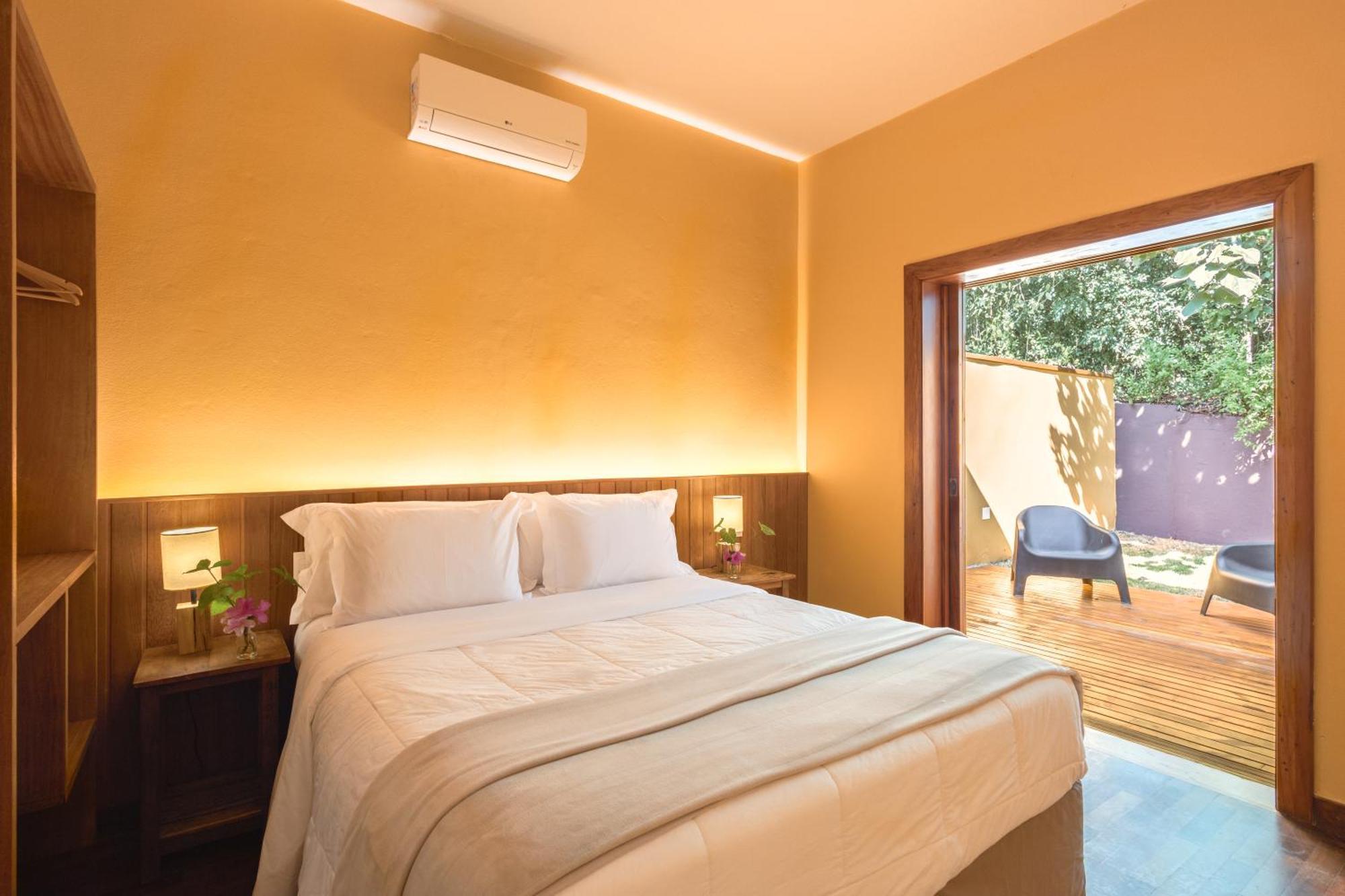 Deluxe Queen Suite