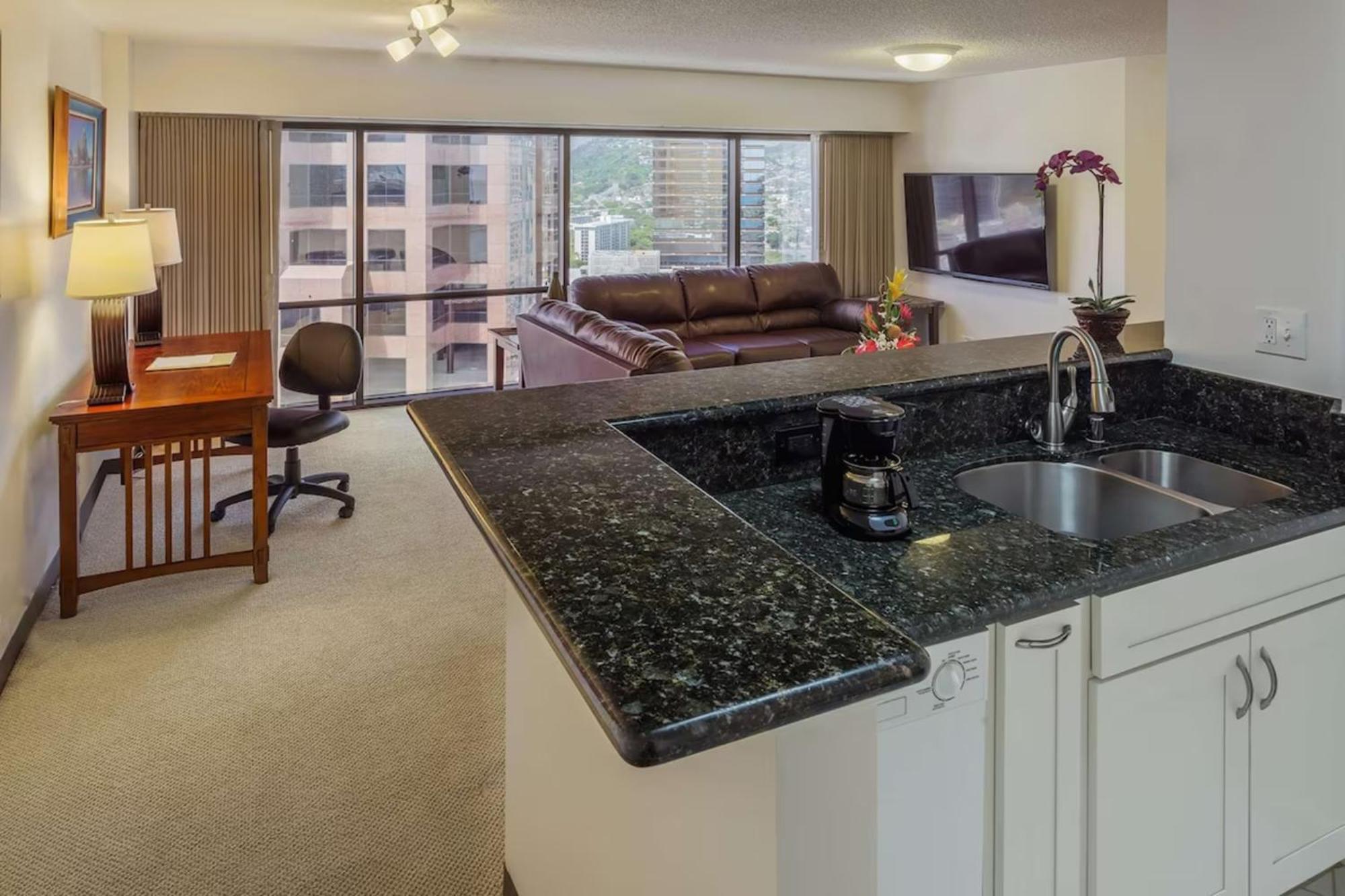 One-Bedroom Suite Mountain View
