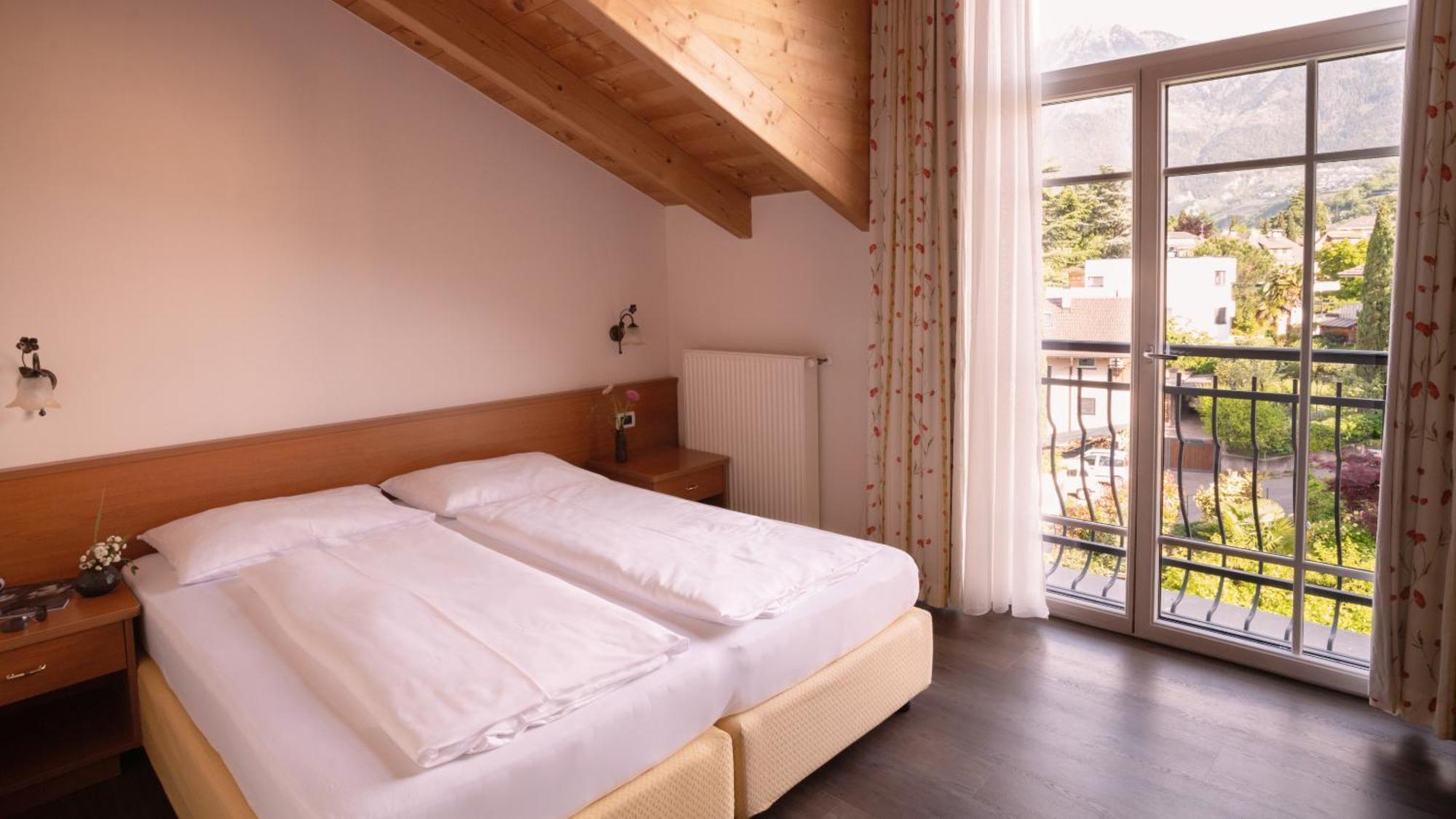 Standard Double Room Vista