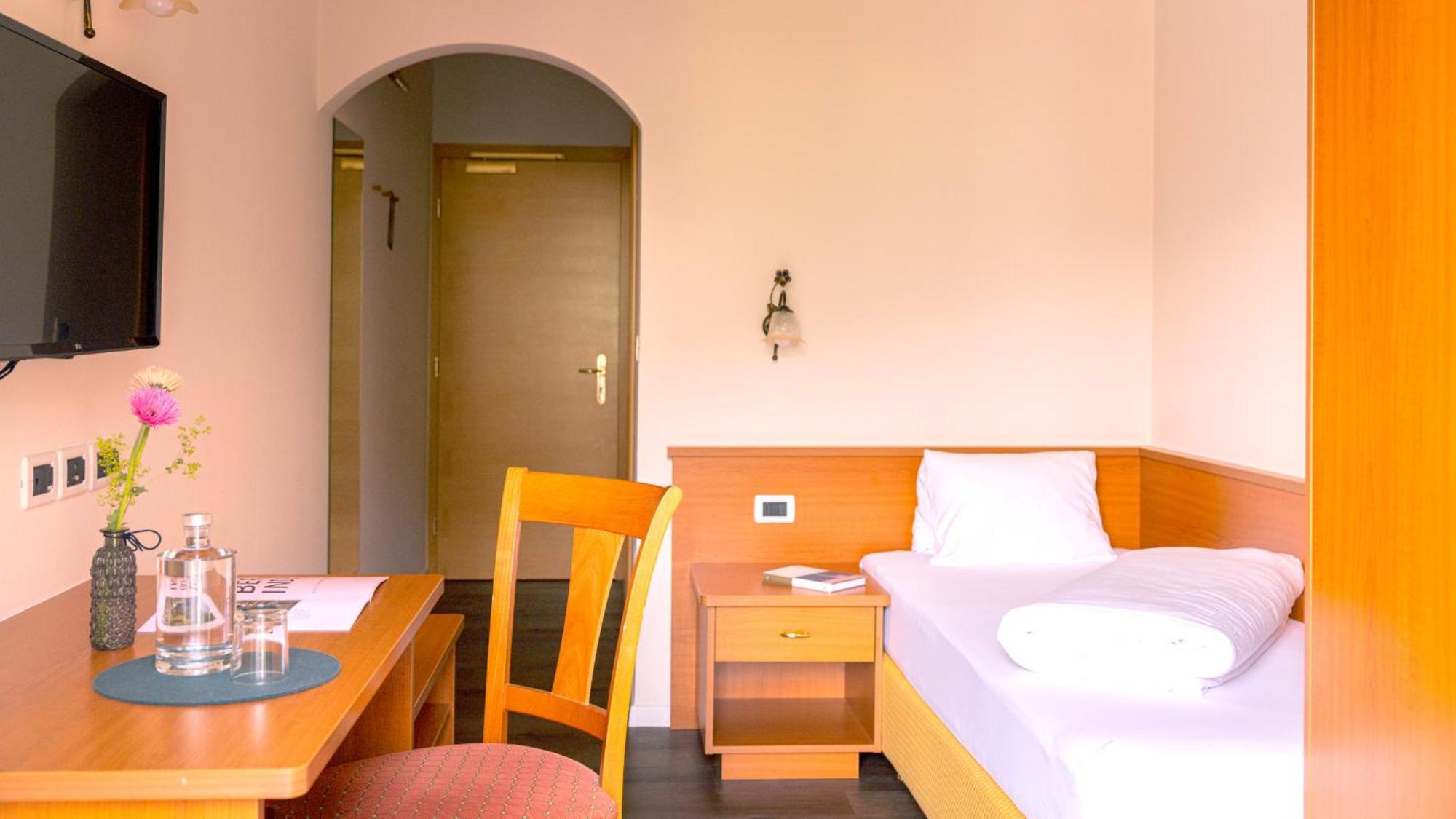Single Room Solo