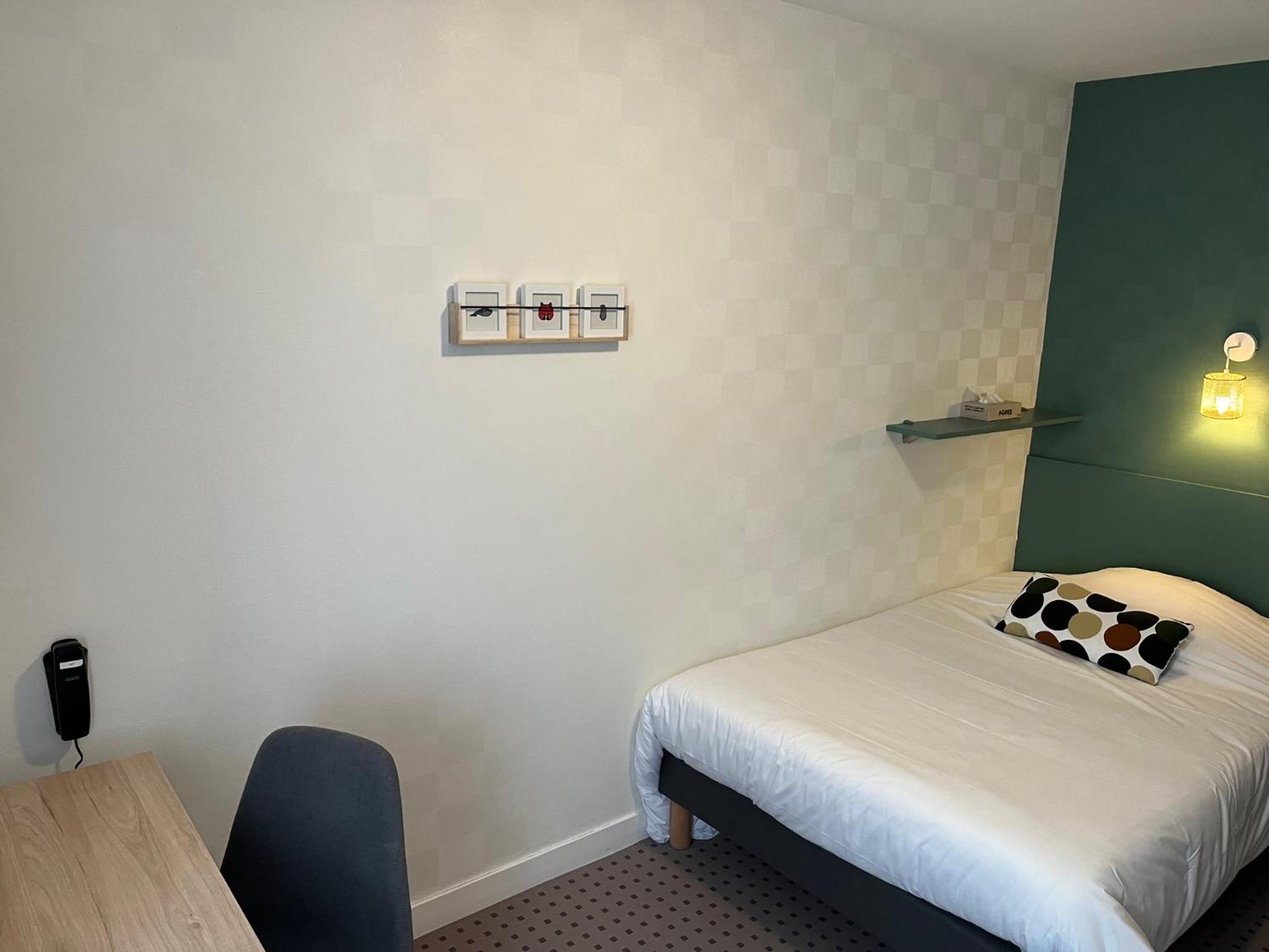 Single Room,1611065309:JPEG
