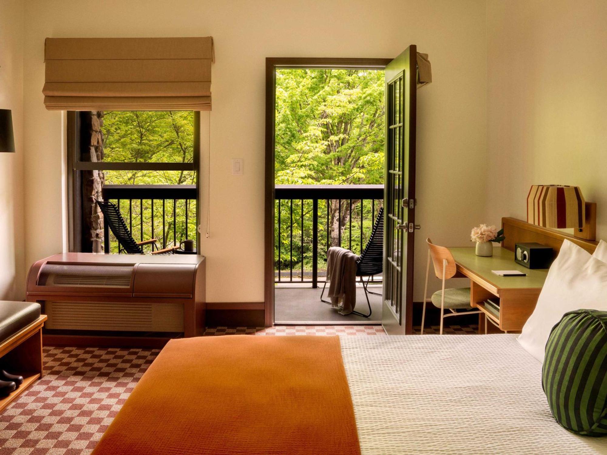 King Room with Balcony