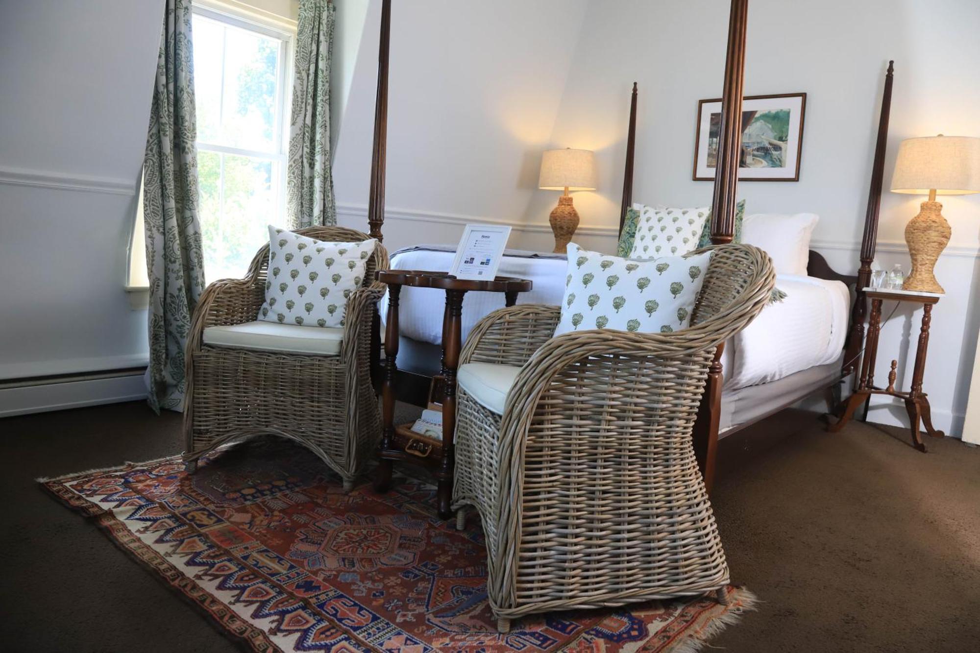Queen Room