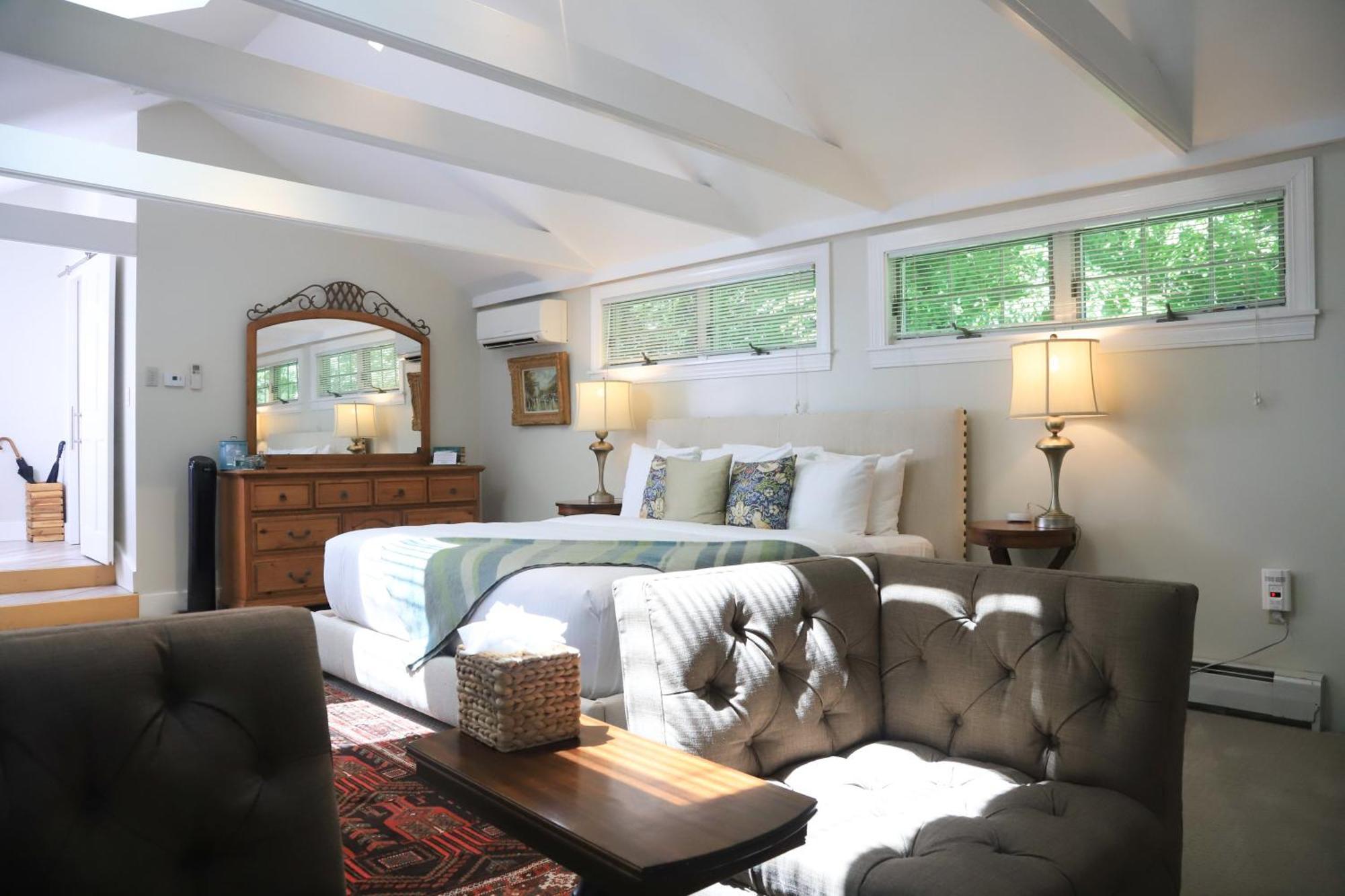 Queen Suite