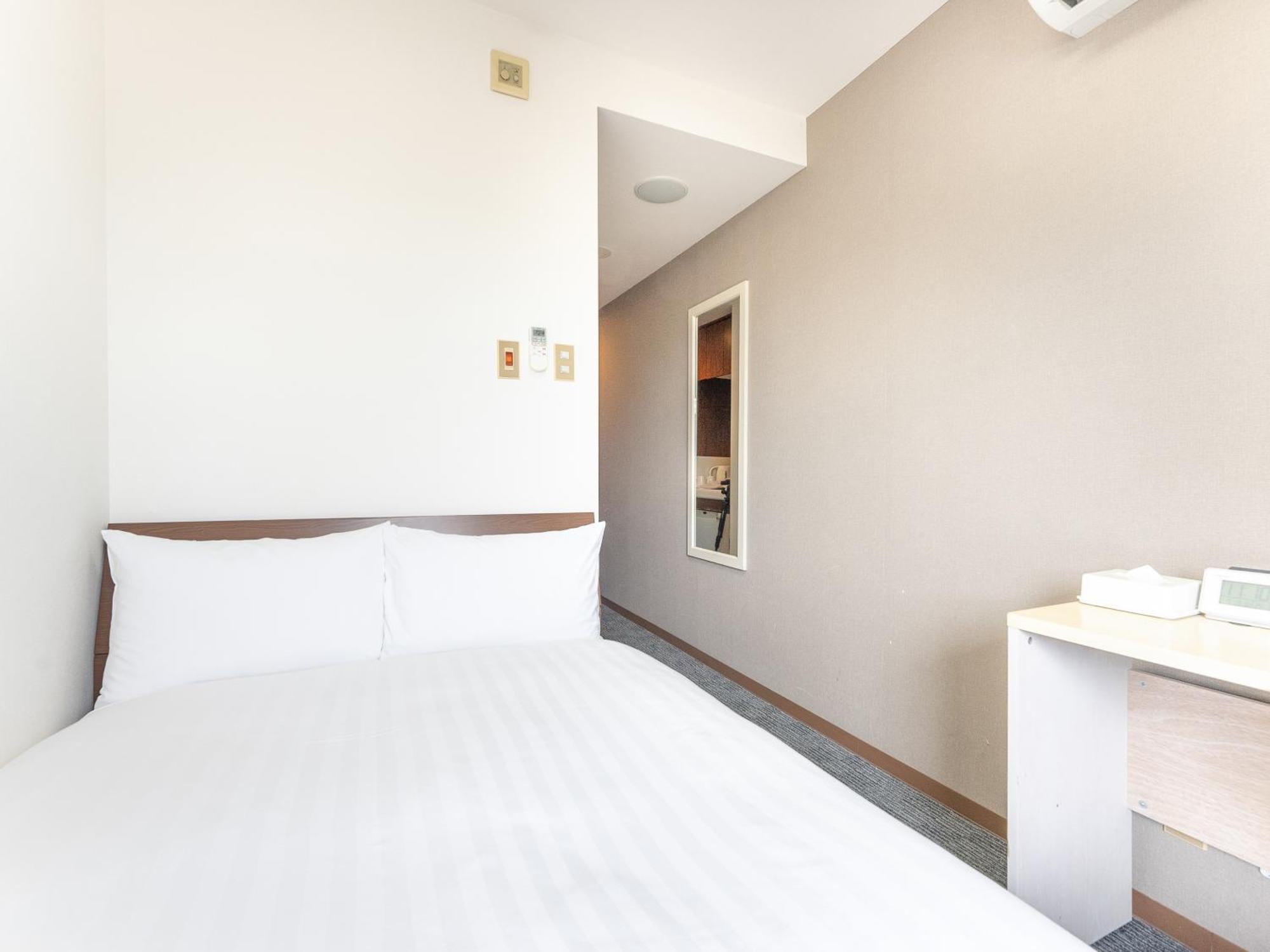 Double Room Small Double Bed Non-Smoking
