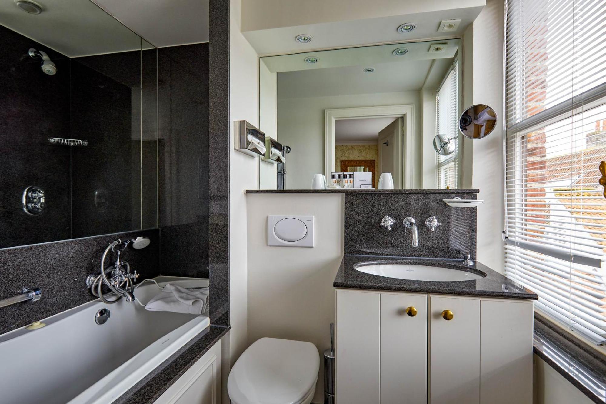 Charming Plus Room
