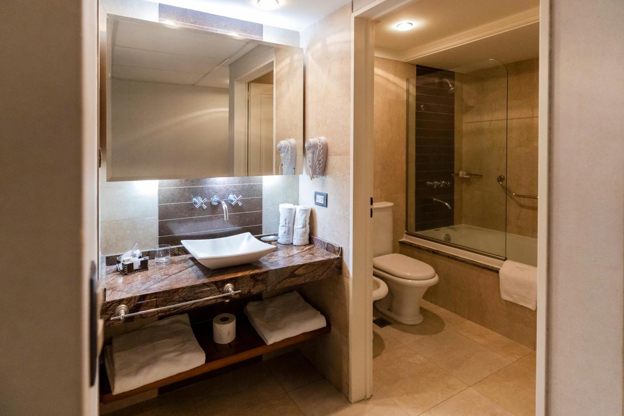 King Room Spa Bath