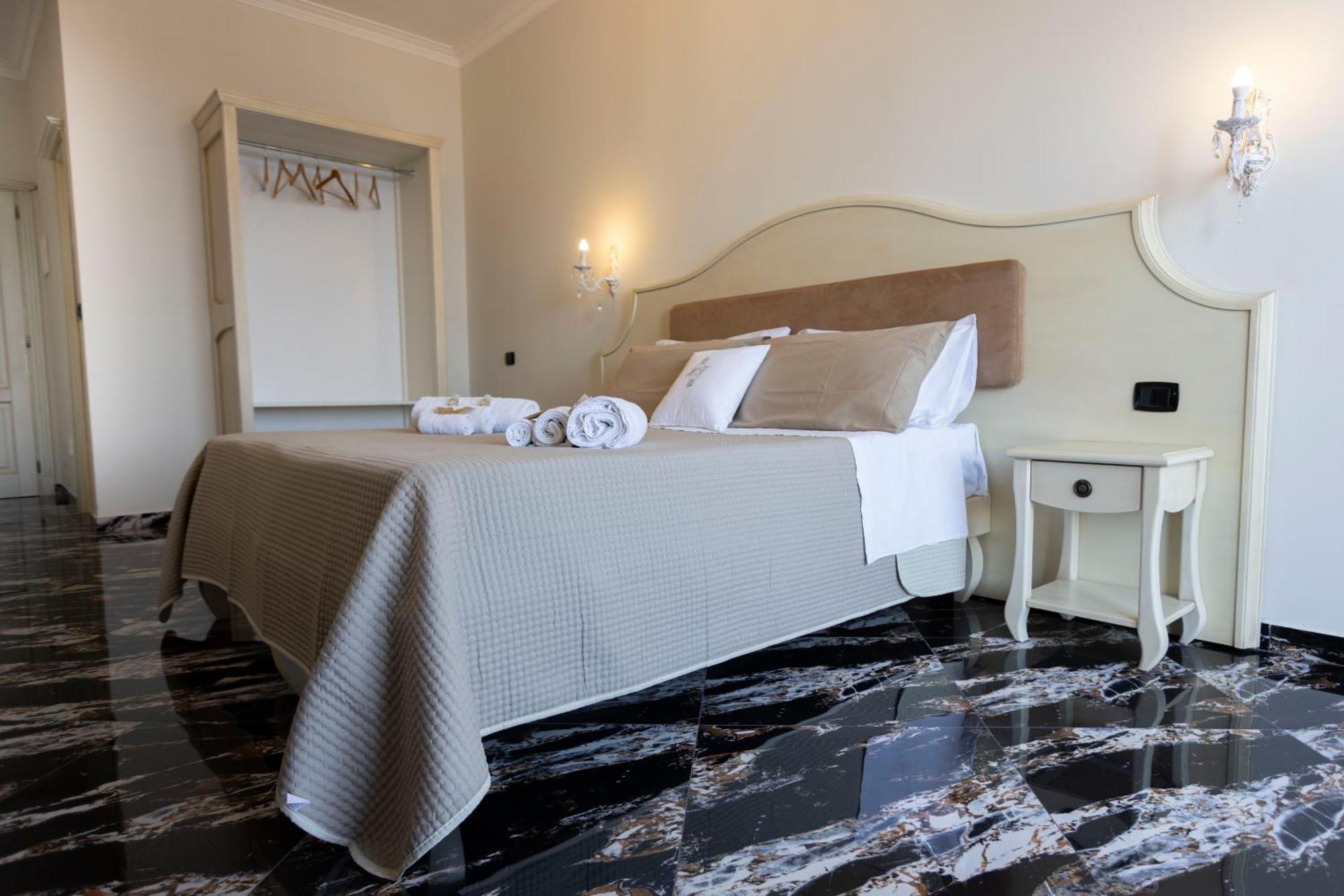 Deluxe Double Room Sea View