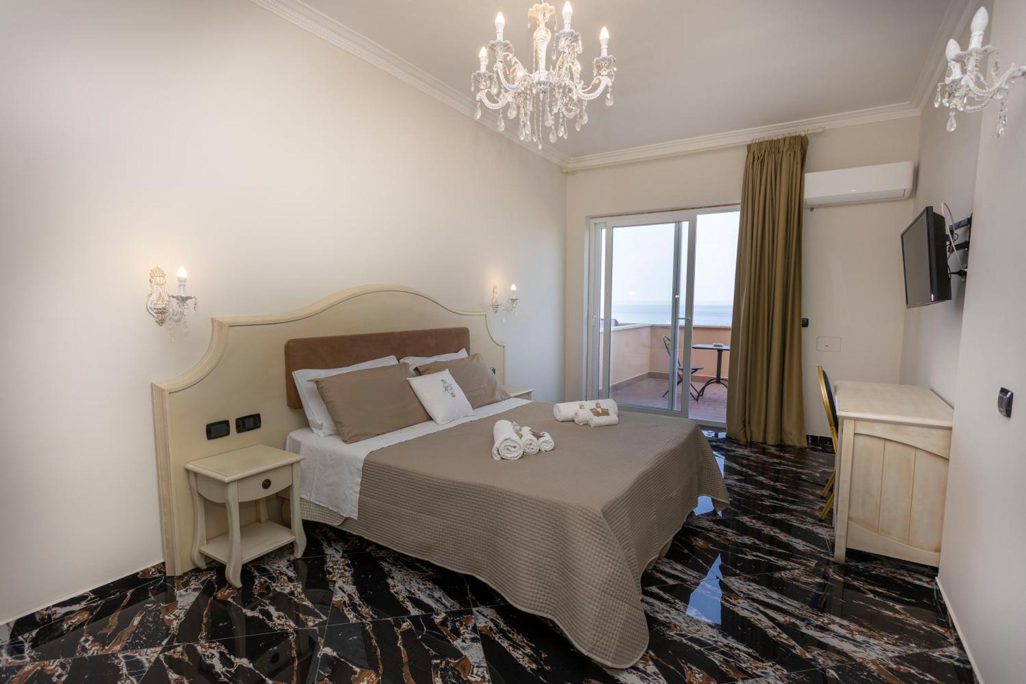 Deluxe Double Room Sea View