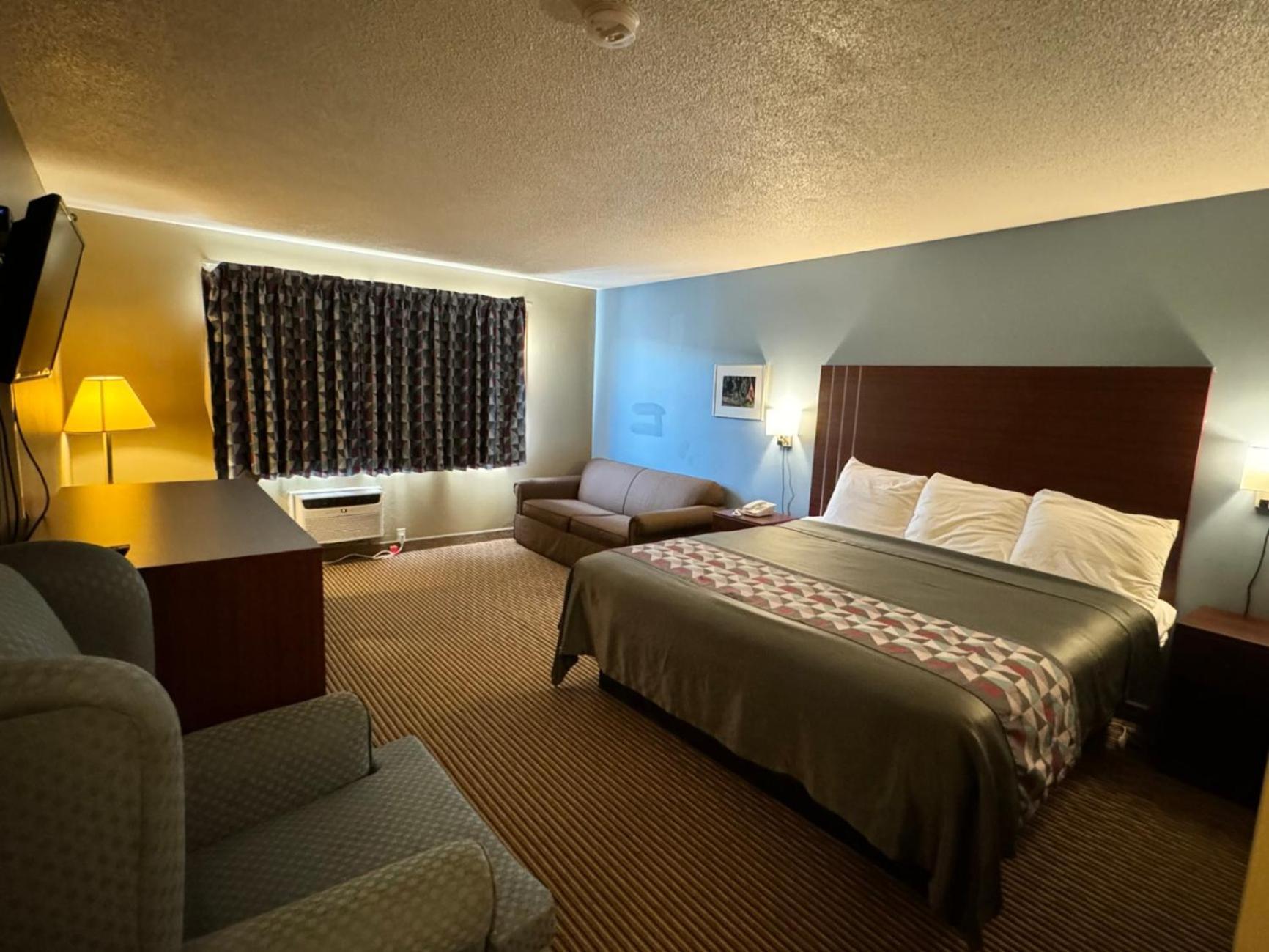Standard King Room