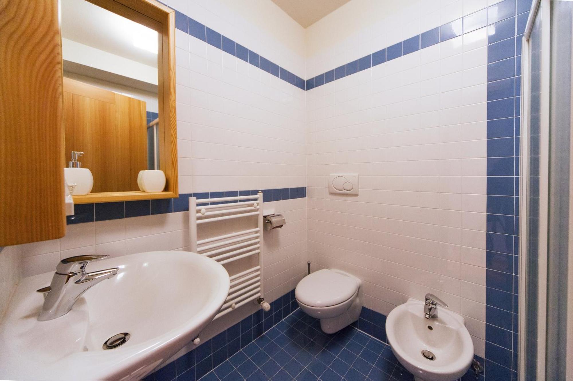Double or Twin Room Mountain View