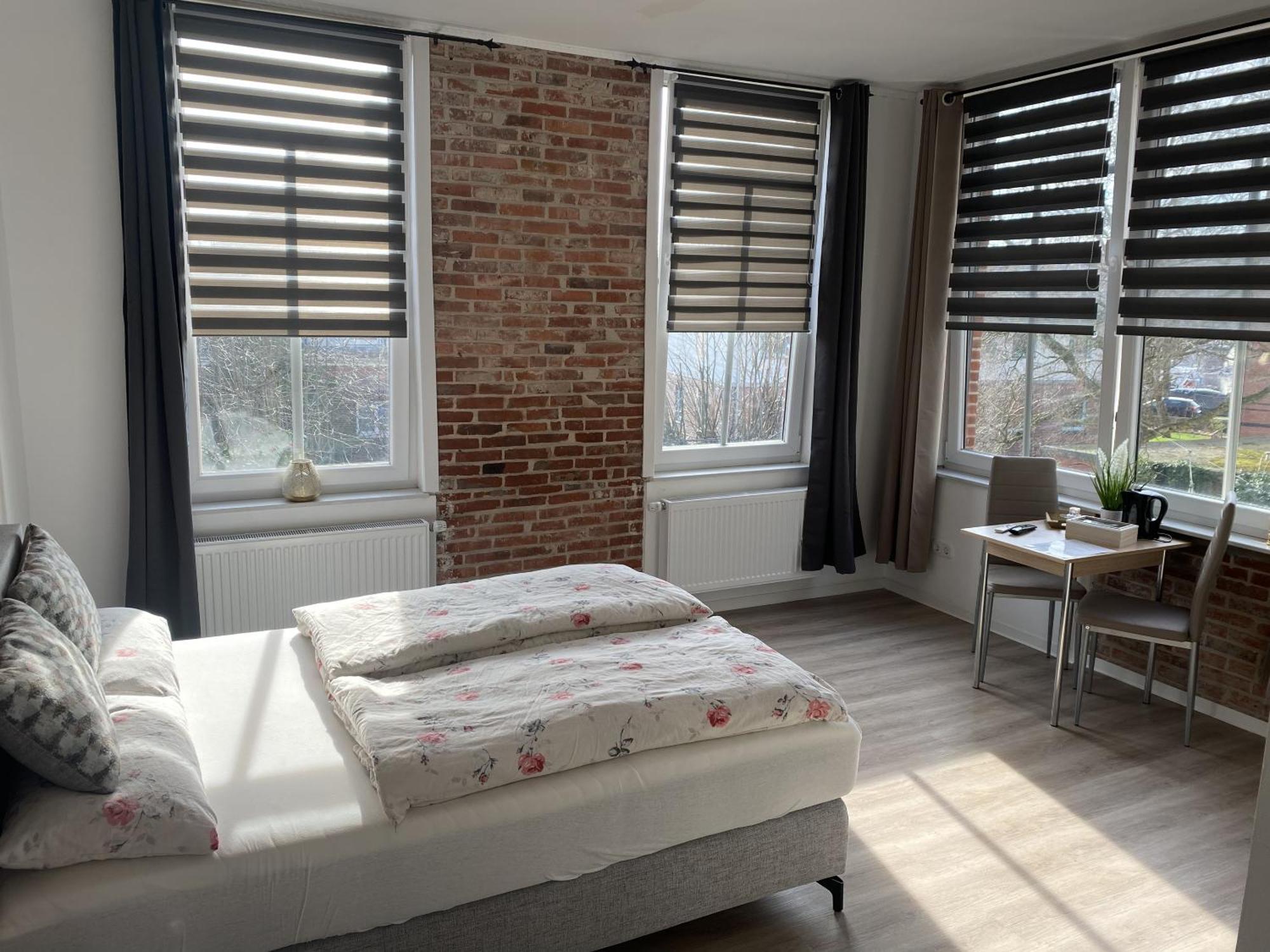 Standard Twin Room,1606176417:JPEG