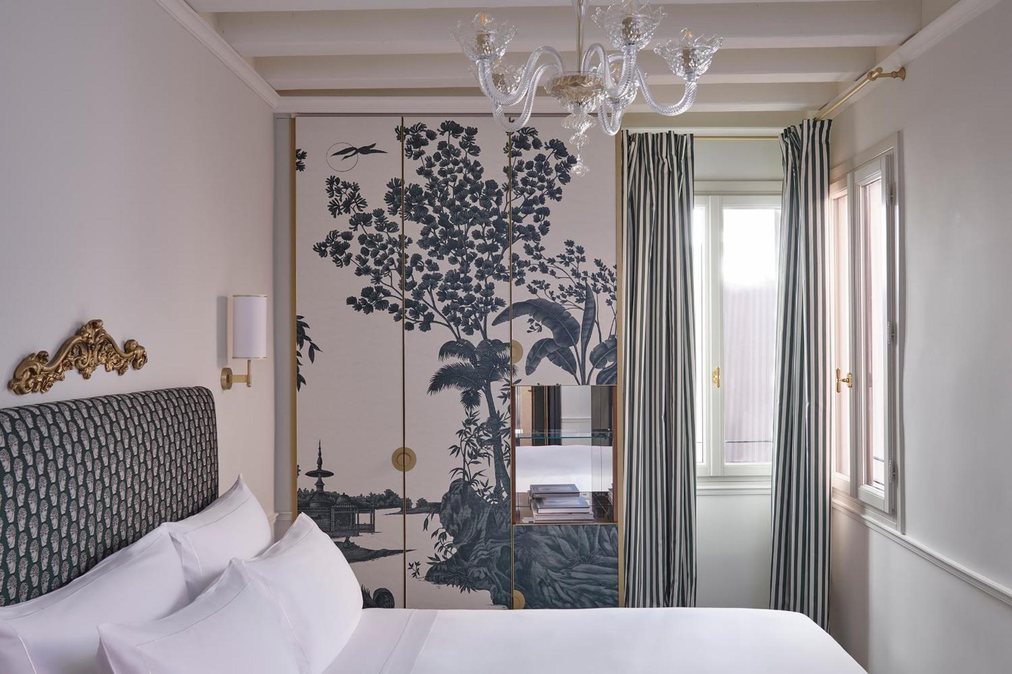 Classic Double Room,1756403733:JPEG