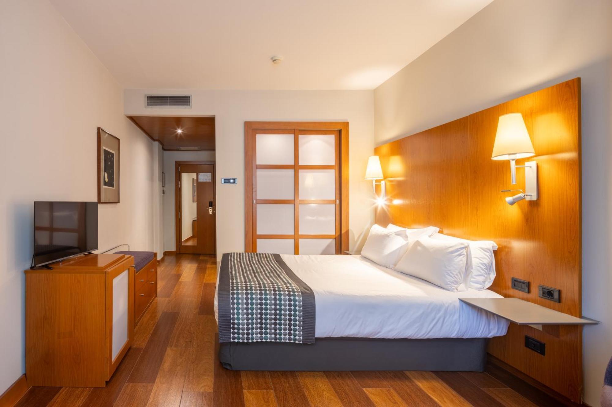 Standard Double or Twin Room,1606543572:JPEG
