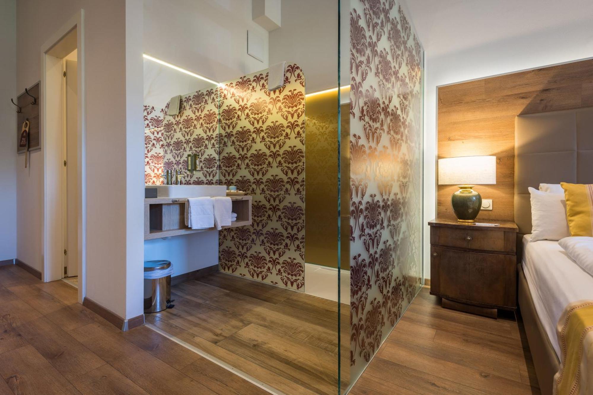 Superior Double Room,1606545096:JPEG