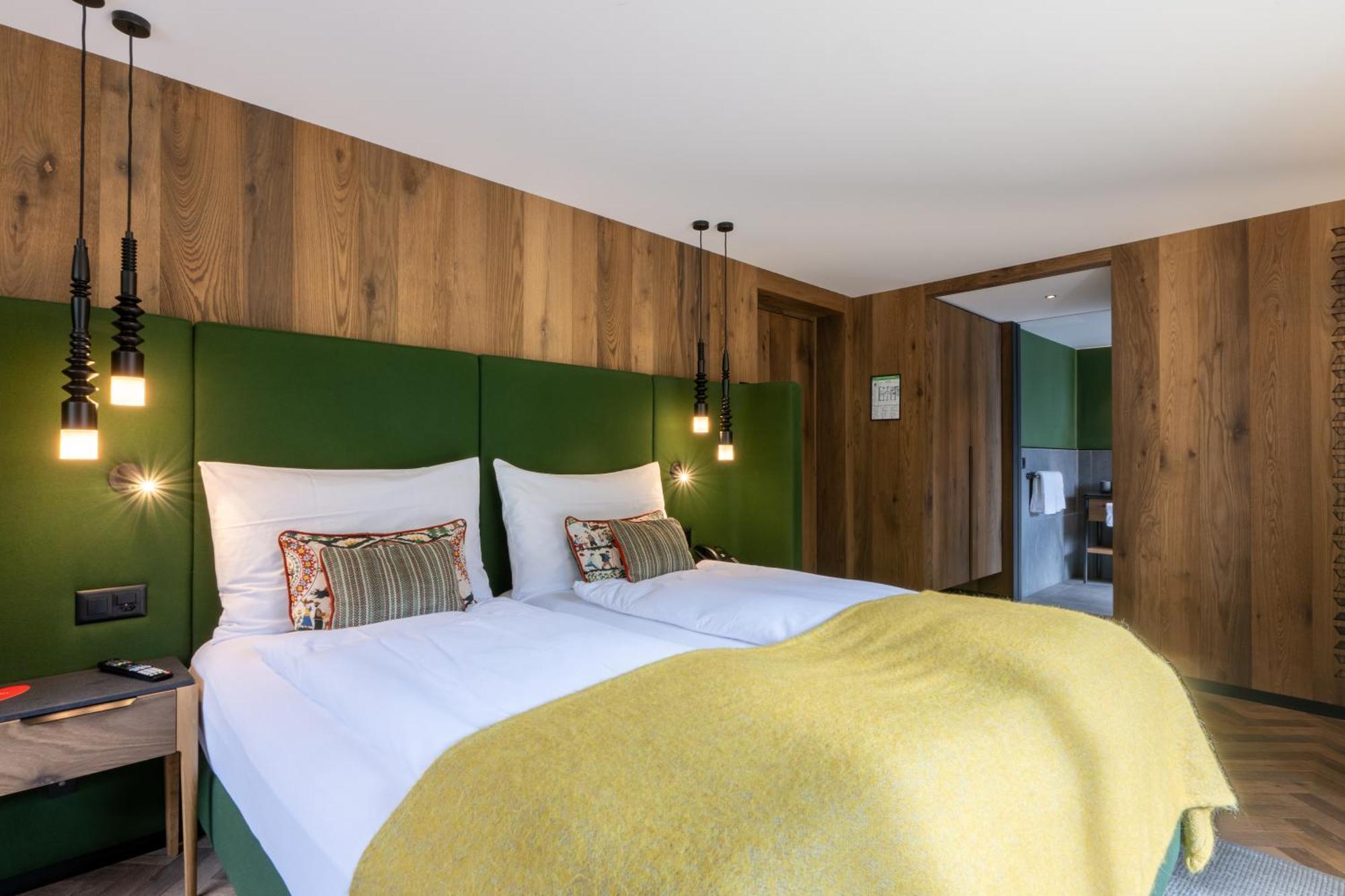 Large Twin Room Balcony
