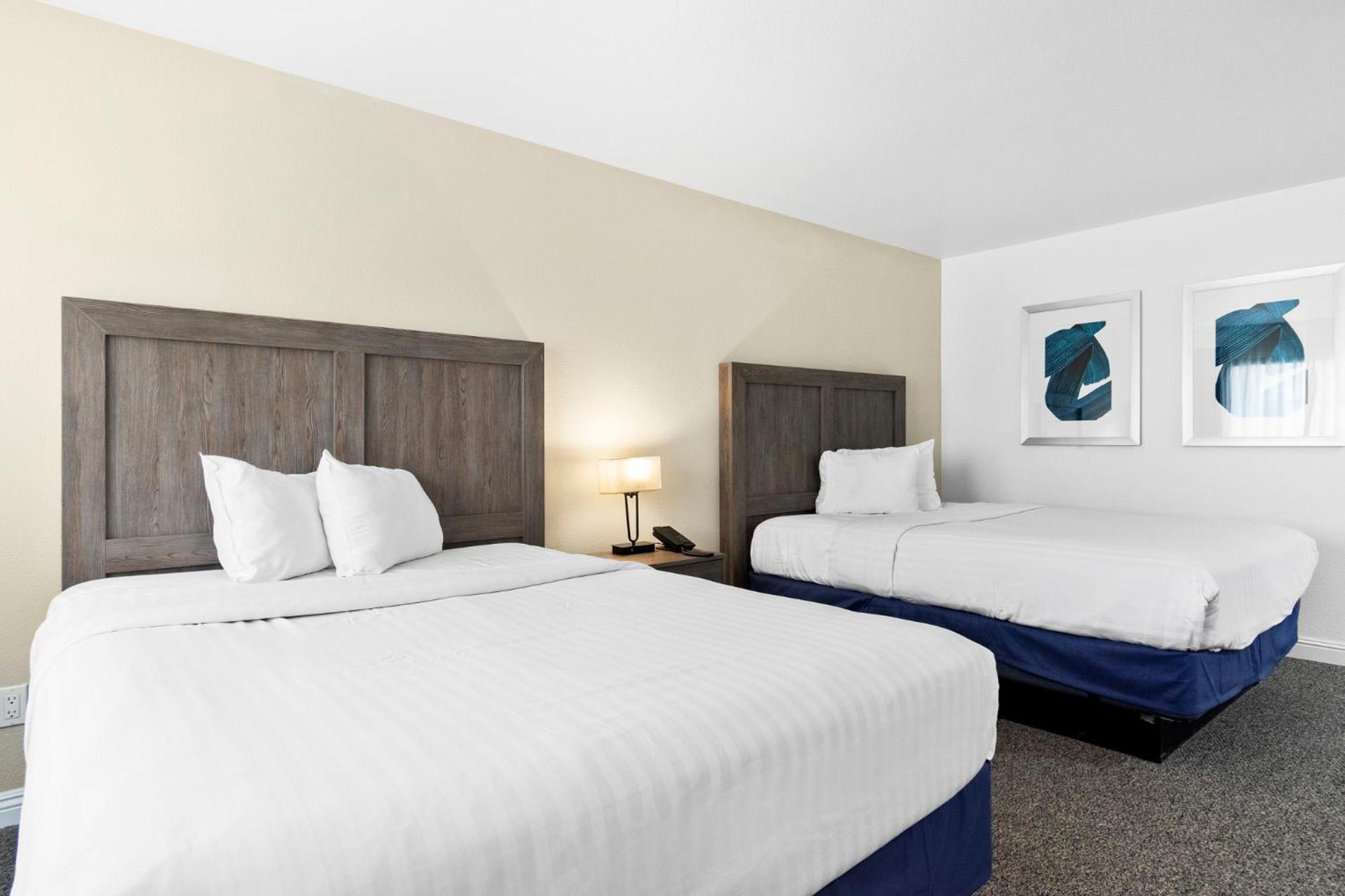 RQQ SINGLE ROOM 2 QUEEN BEDS,1423183809:JPEG