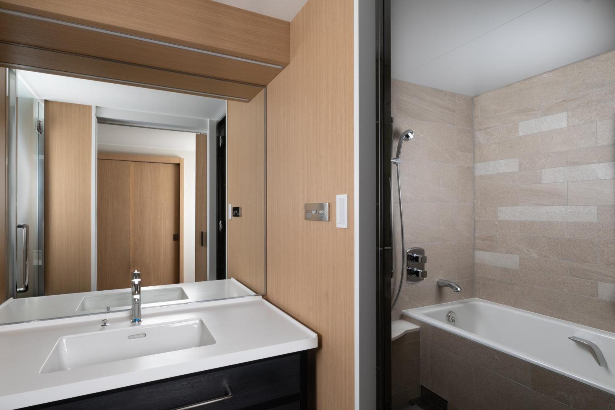 PREMIUM SUPERIOR Guest room 1 King