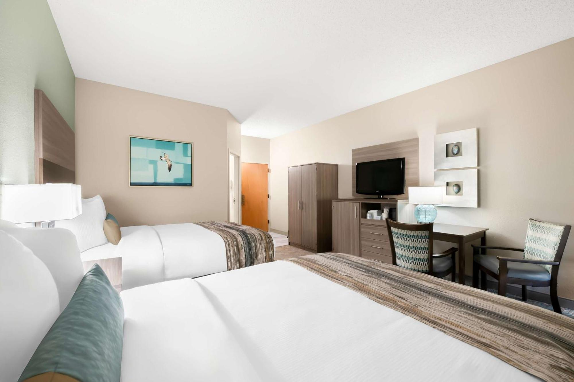 Queen Room with Two Queen Beds - Non-Smoking