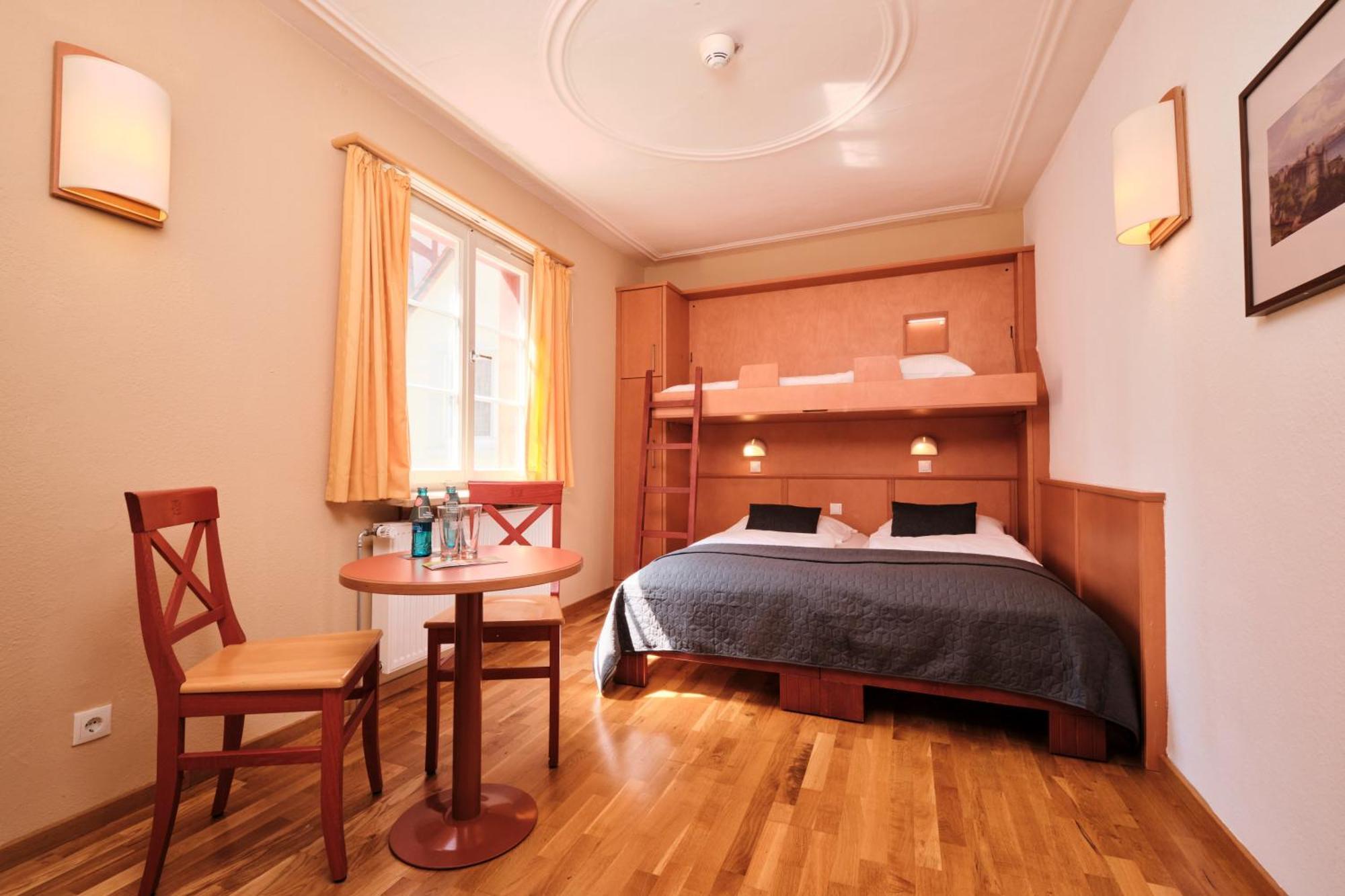 Triple Room,1606560744:JPEG