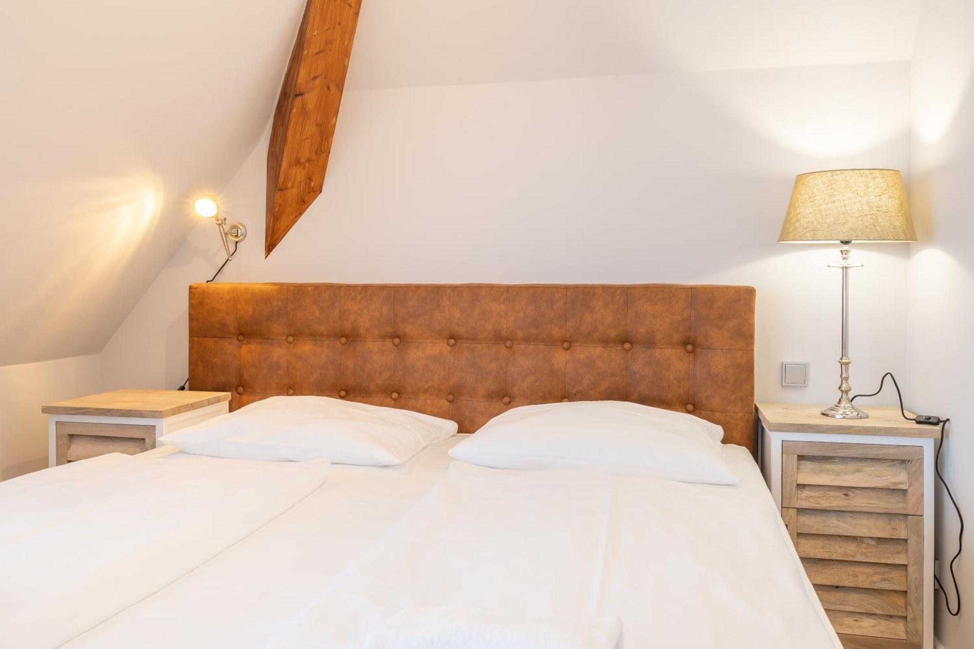 Standard Double Suite