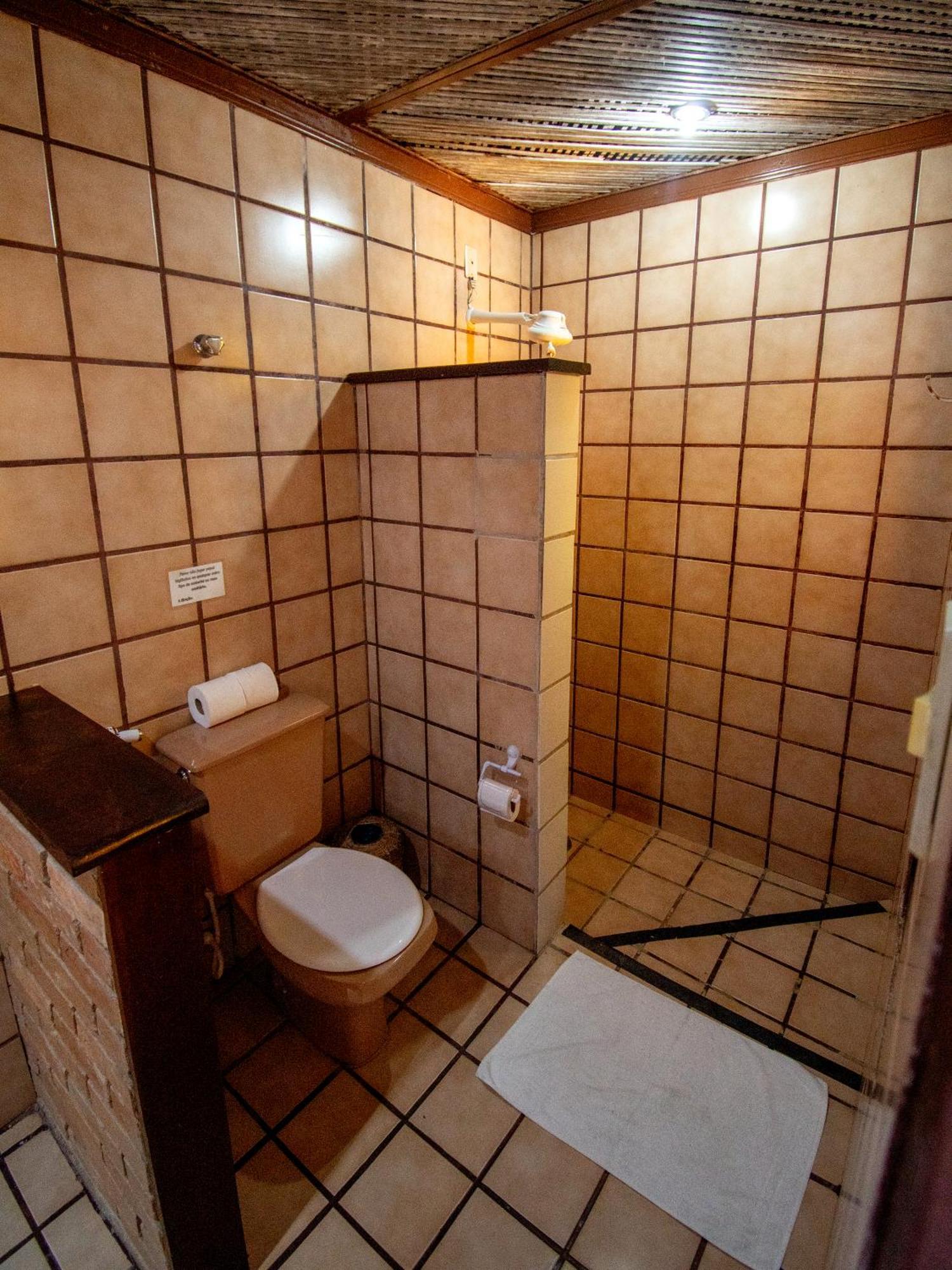 Standard Triple Room,1742750818:JPEG