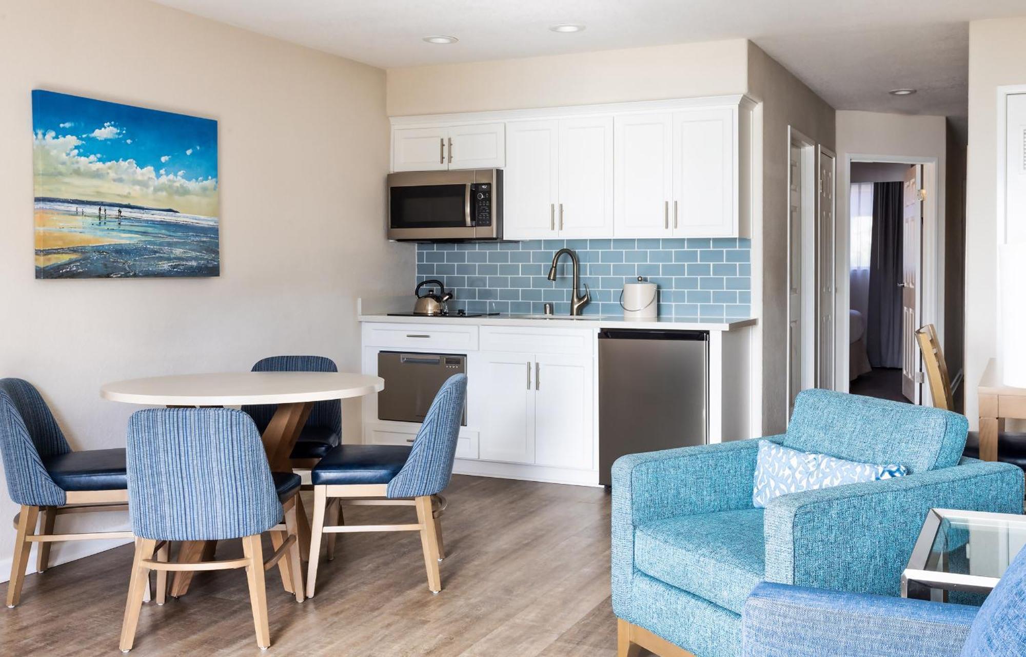 One-Bedroom Suite Partial Ocean View