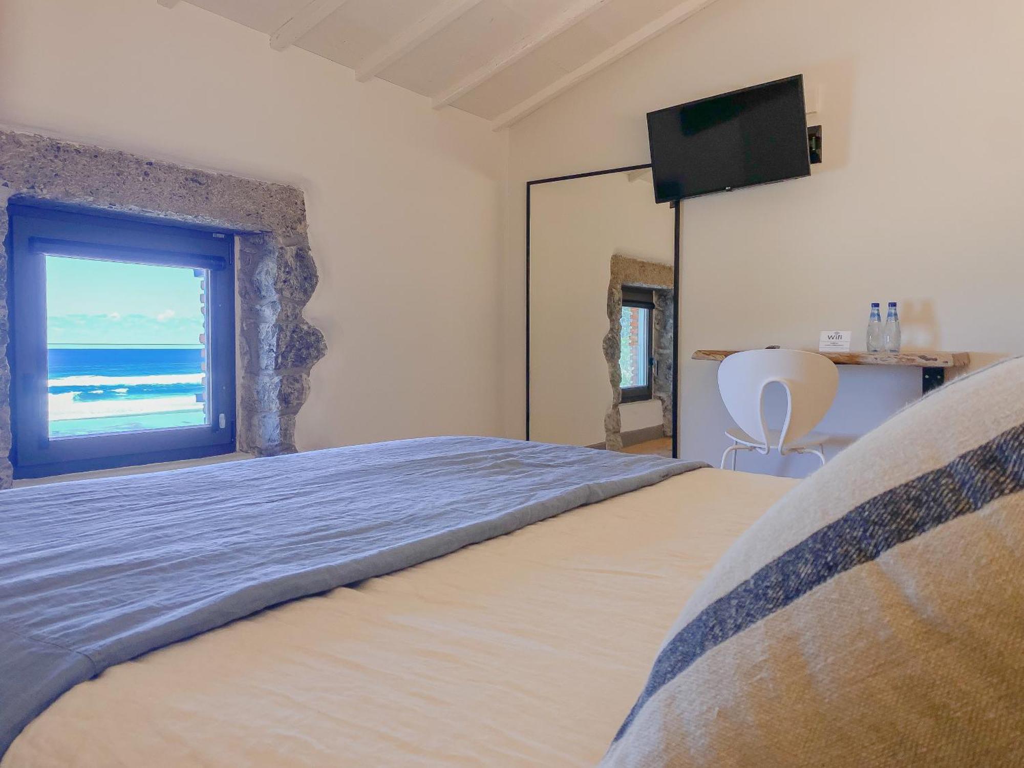 Double Room Deluxe Sea View 2-3 pax