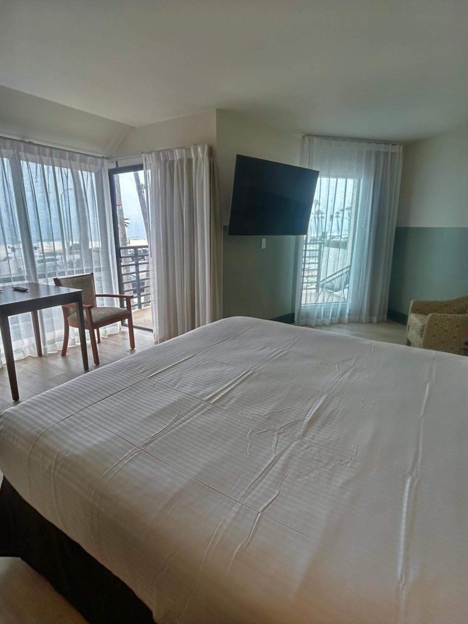King Room with Balcony