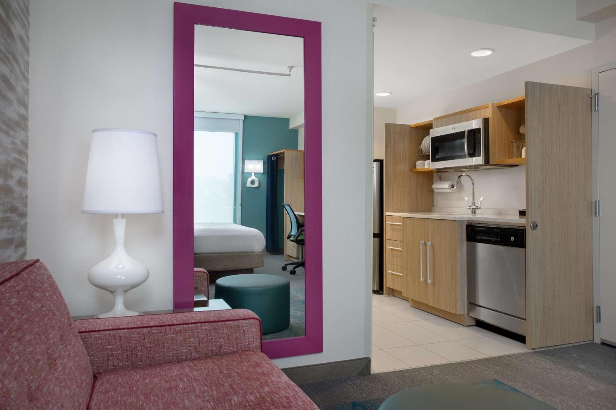 King Studio Suite