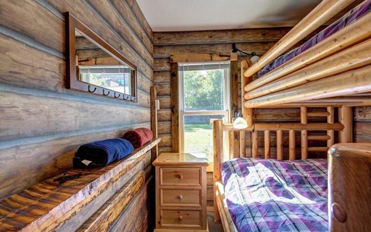 Triple Room with Shared Bathroom