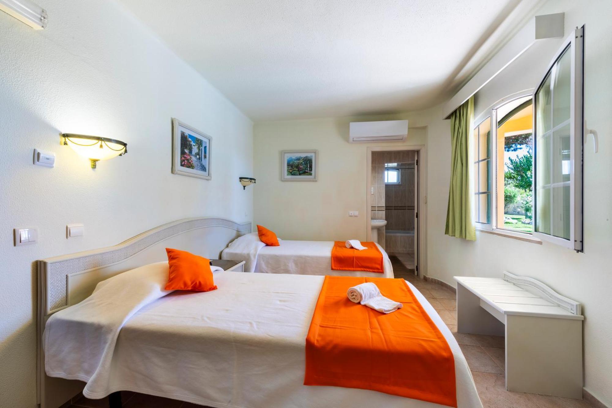 Double or Twin Room,1607216237:JPEG