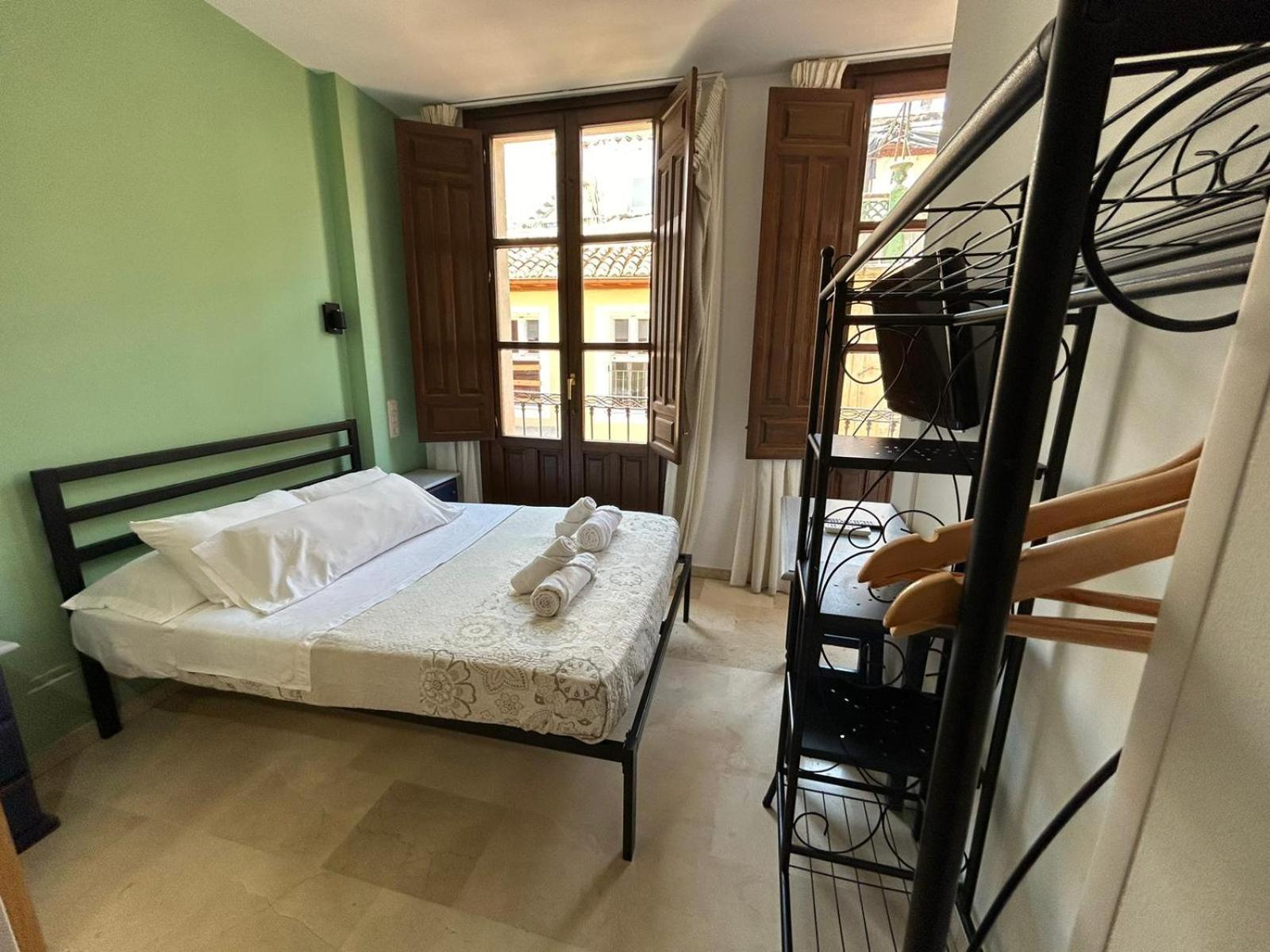 Double Room Private Bathroom