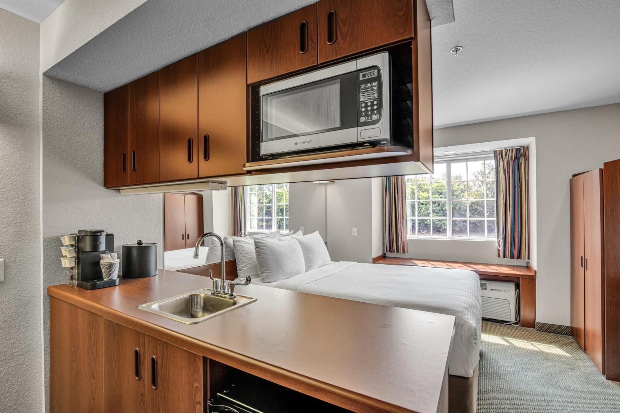 Queen Suite