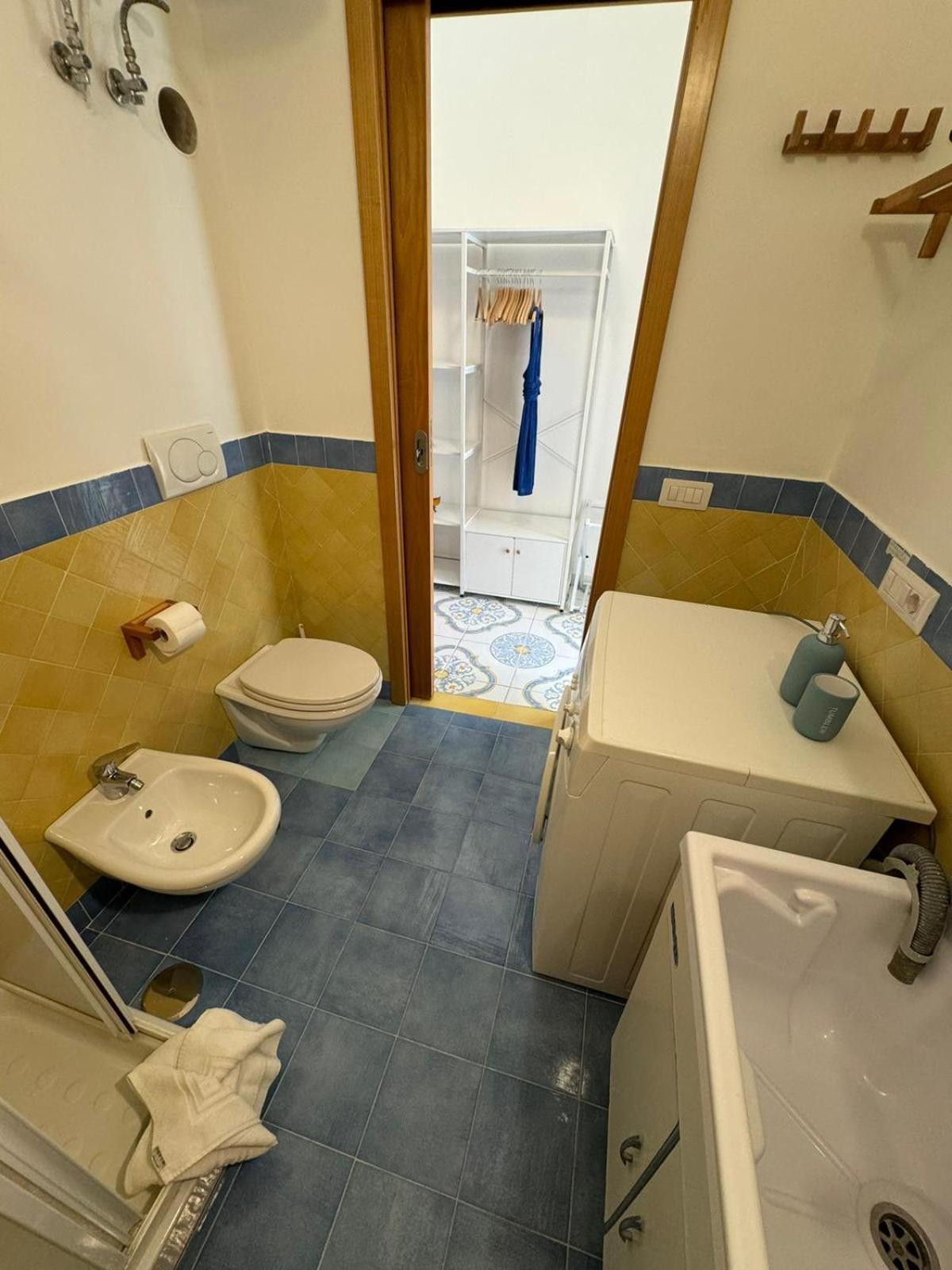 Family Room Private Bathroom